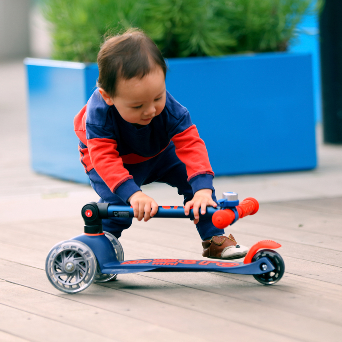 Самокат Micro складний серії Mini Deluxe Foldable LED – Синій (MMD196)фото