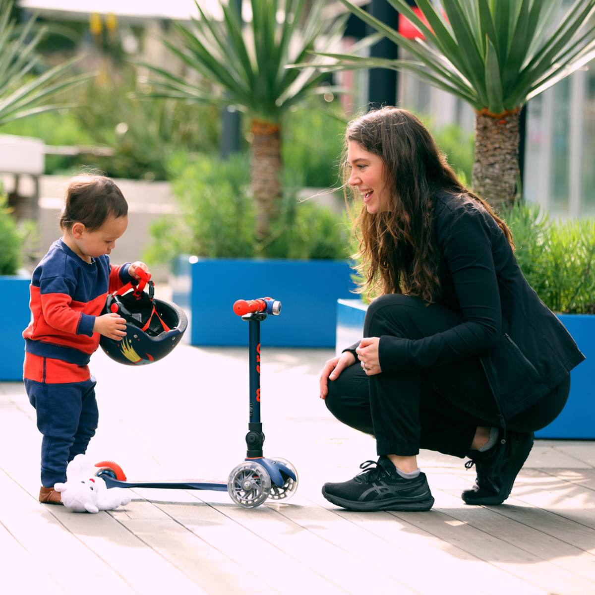 Самокат Micro складний серії Mini Deluxe Foldable LED – Синій (MMD196)фото