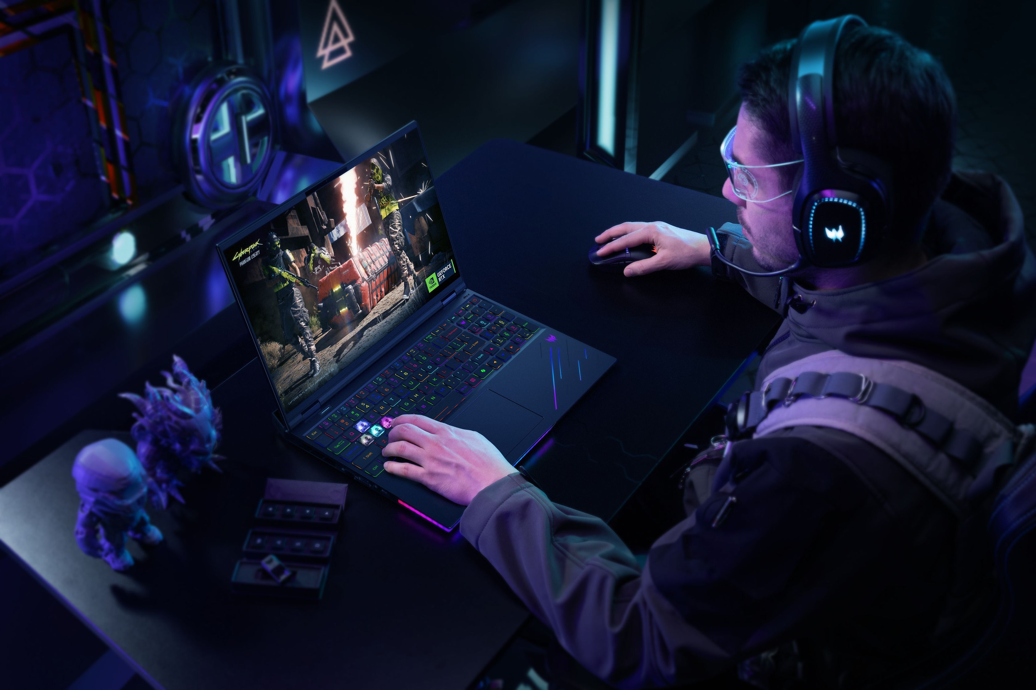 Ноутбук ACER Predator Helios 16 AI PHN16-73 (NH.QW2EU.003)фото