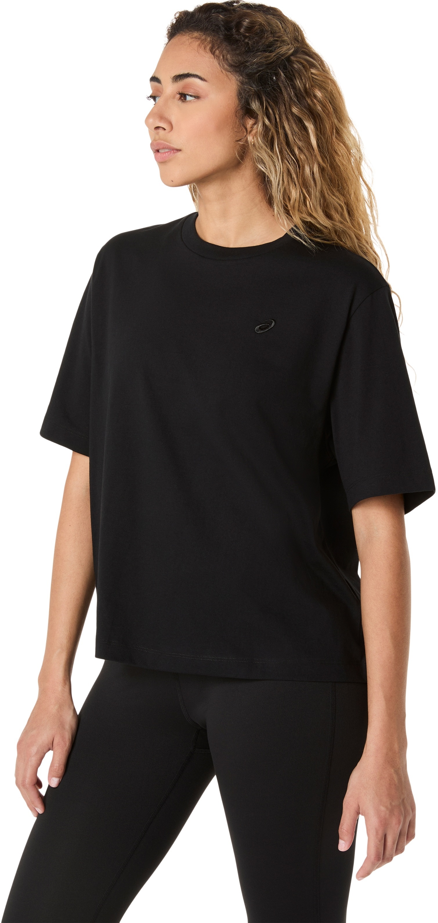 Футболка женская Asics Spiral Embroidery Relaxed Tee 2032D381-001 34 черная фото 