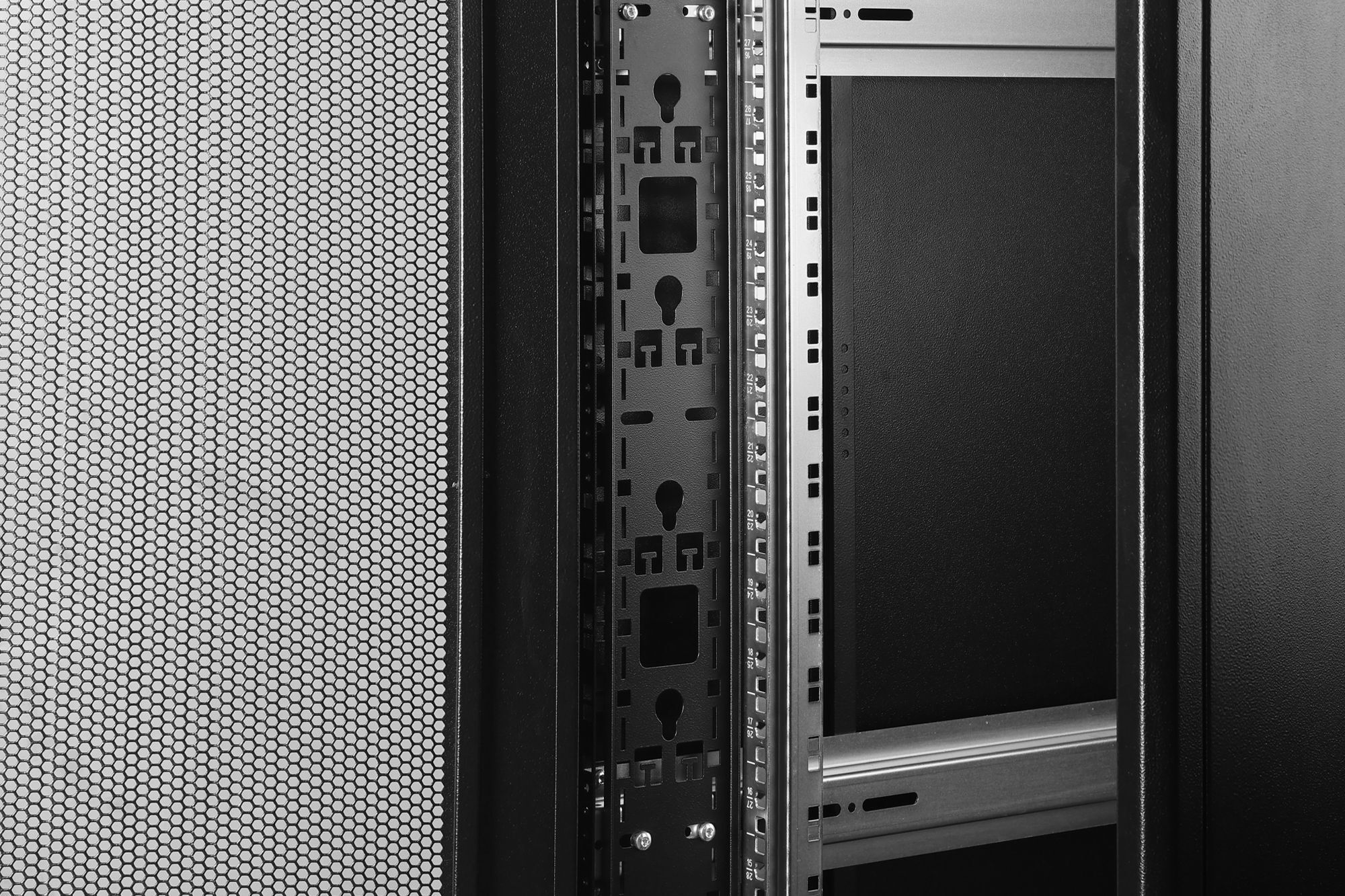 Шафа DIGITUS 19", 42U, Unique Server-N 600x1000 мм Black (DN-31302-B)фото7