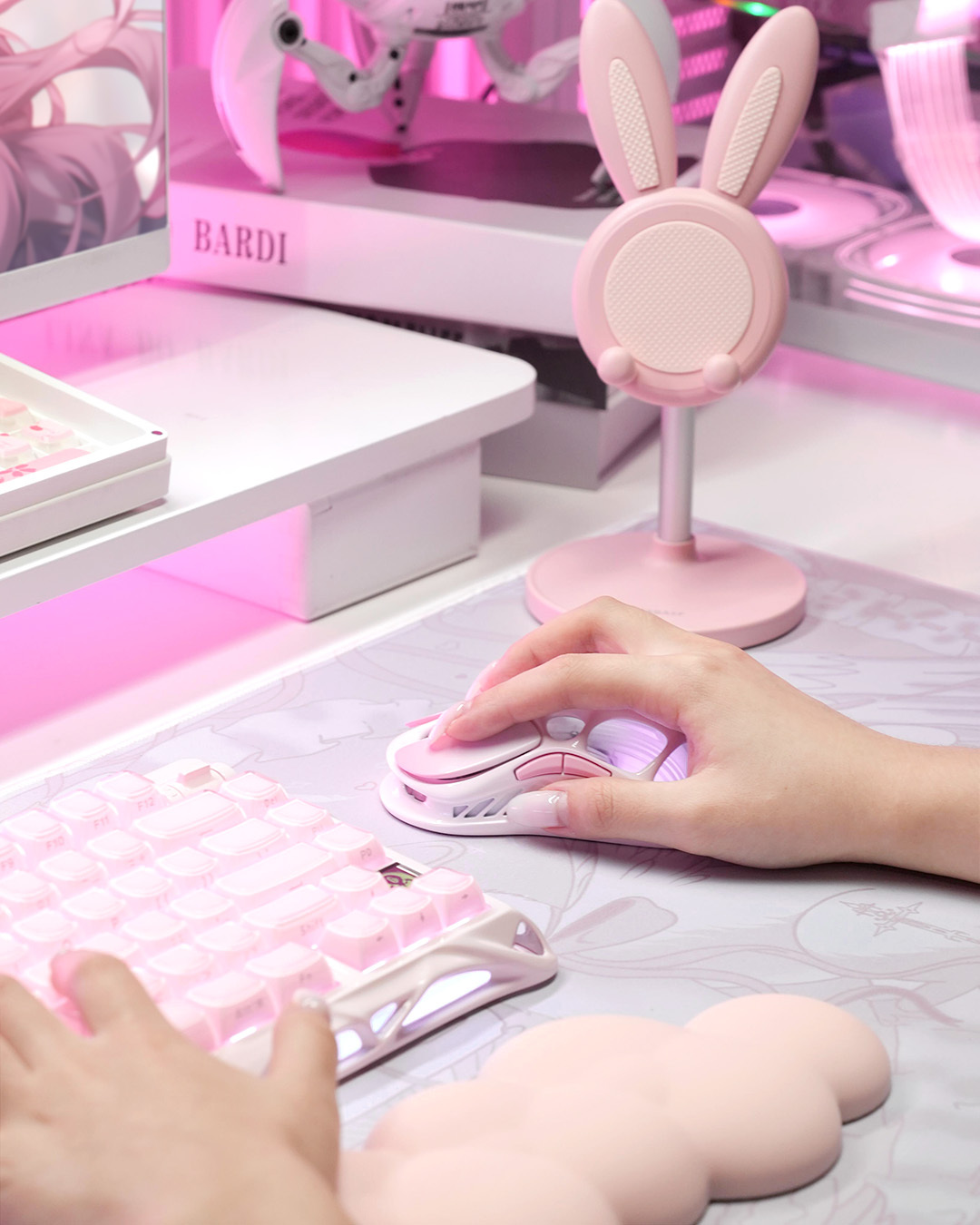 Игровая мышь GravaStar Mercury M1 Pro BT/WL/USB-A RGB Sakura Pink (GRAVASTARM1PRO_PNK) фото 