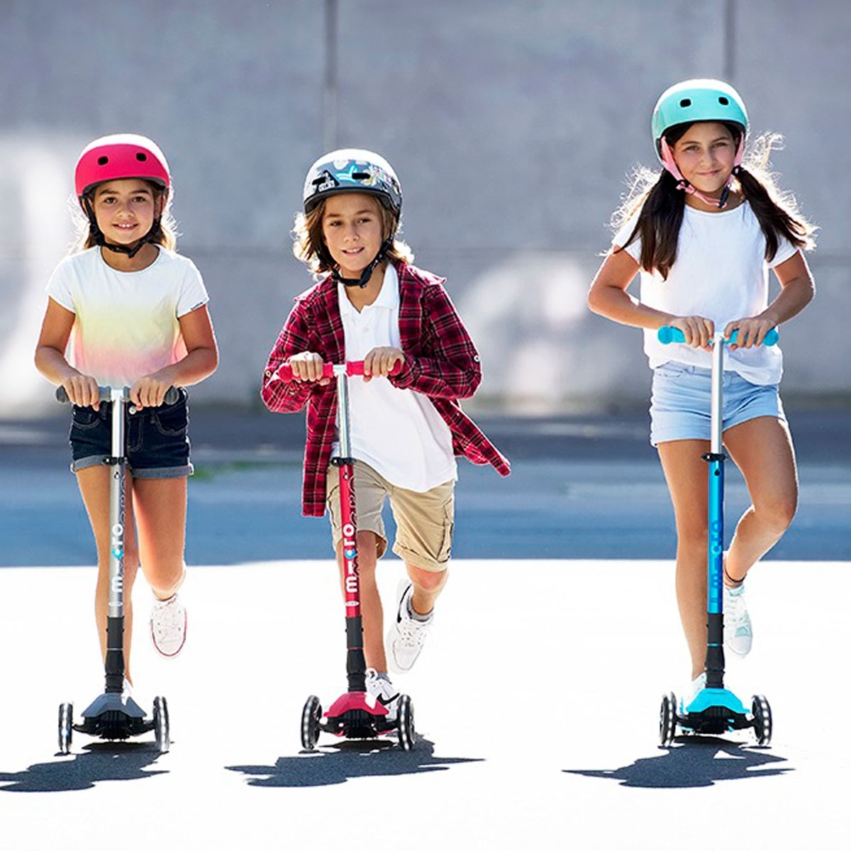 Самокат Micro серии Maxi Deluxe LED – Розовый (сложный, до 50 kg, трехколесный, свет) фото 