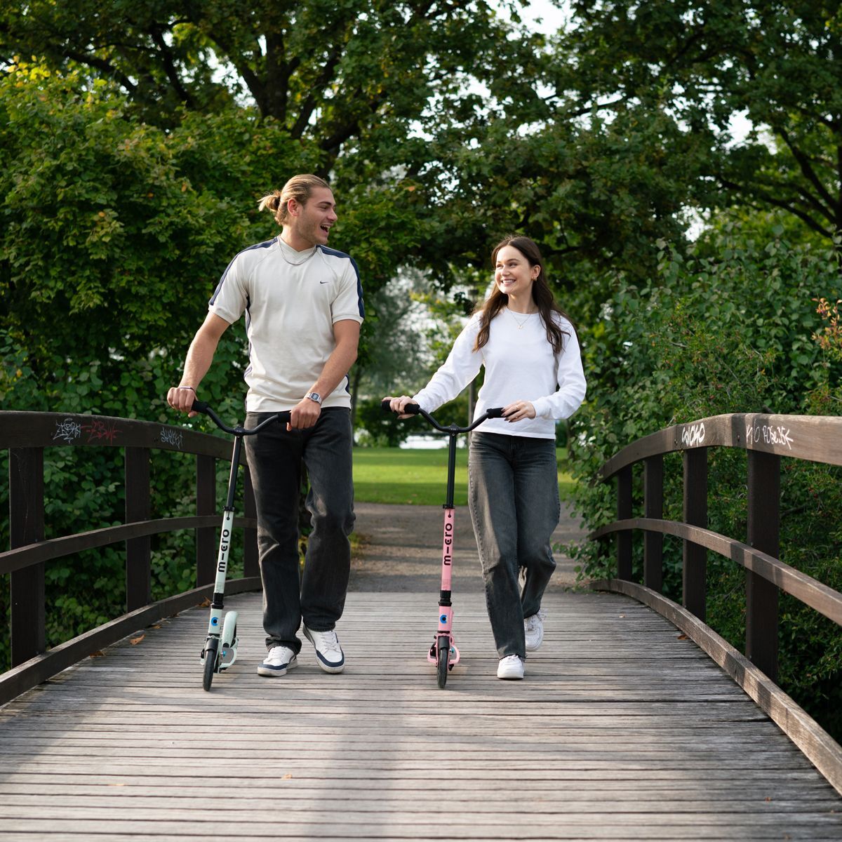 Самокат Micro серии Speed ​​Deluxe – Зеленая Глина (сложный, до 100 kg, двухколесный) фото 