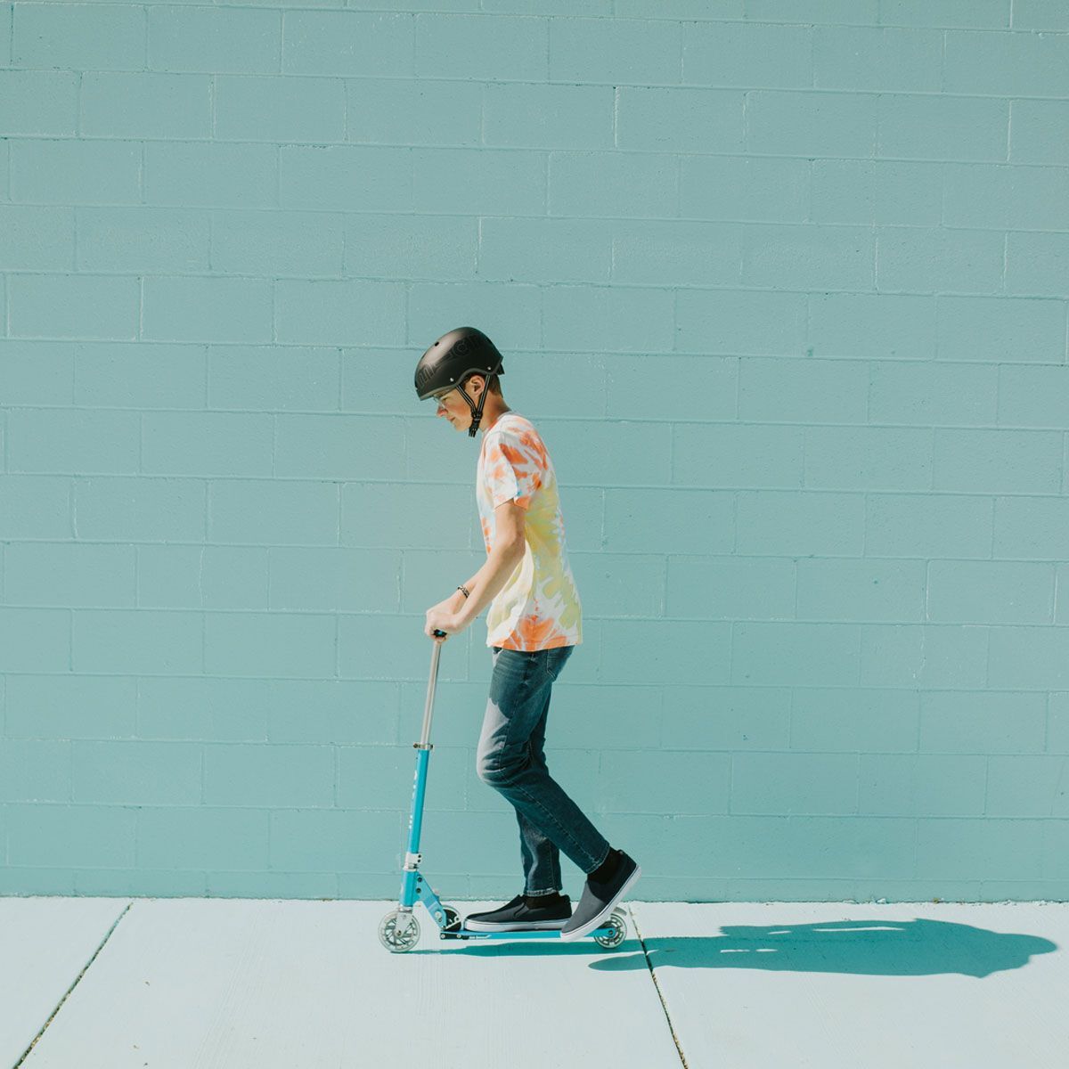 Самокат Micro серии Sprite LED – Голубой Океан (до 100 kg, двухколесный, свет) фото 