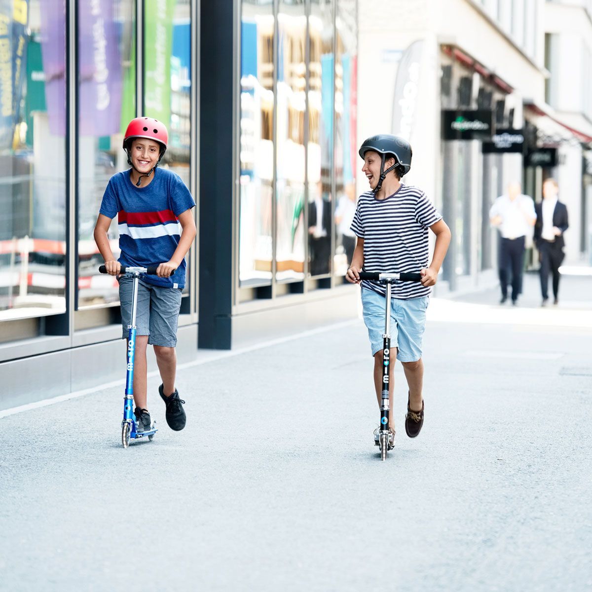 Самокат Micro серии Sprite LED – Черный (сложный, до 100 kg, двухколесный, свет) фото 