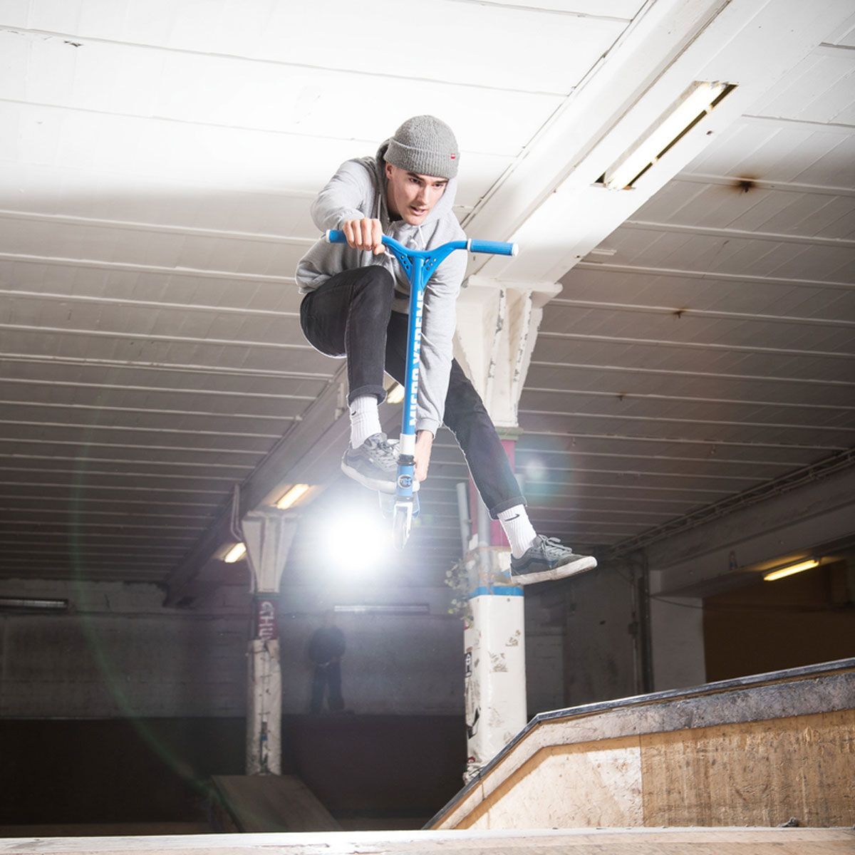 Самокат Micro серії Trixx & Ramp - Синій (до 100 kg, двоколісний, алюмін.)фото6