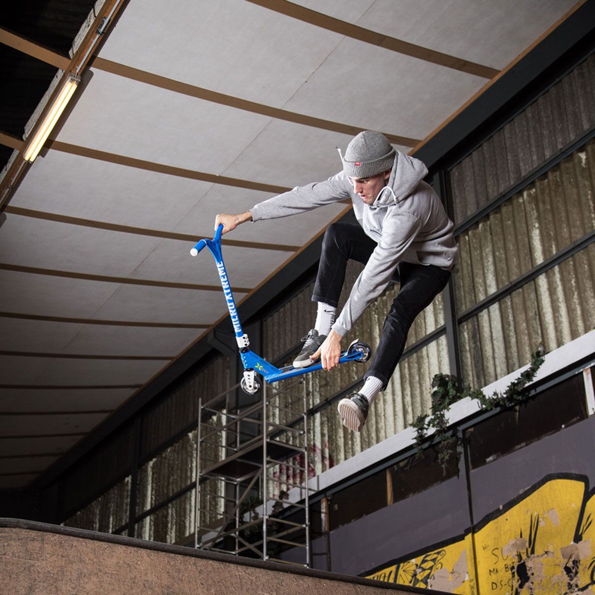 Самокат Micro серії Trixx & Ramp - Синій (до 100 kg, двоколісний, алюмін.)фото8