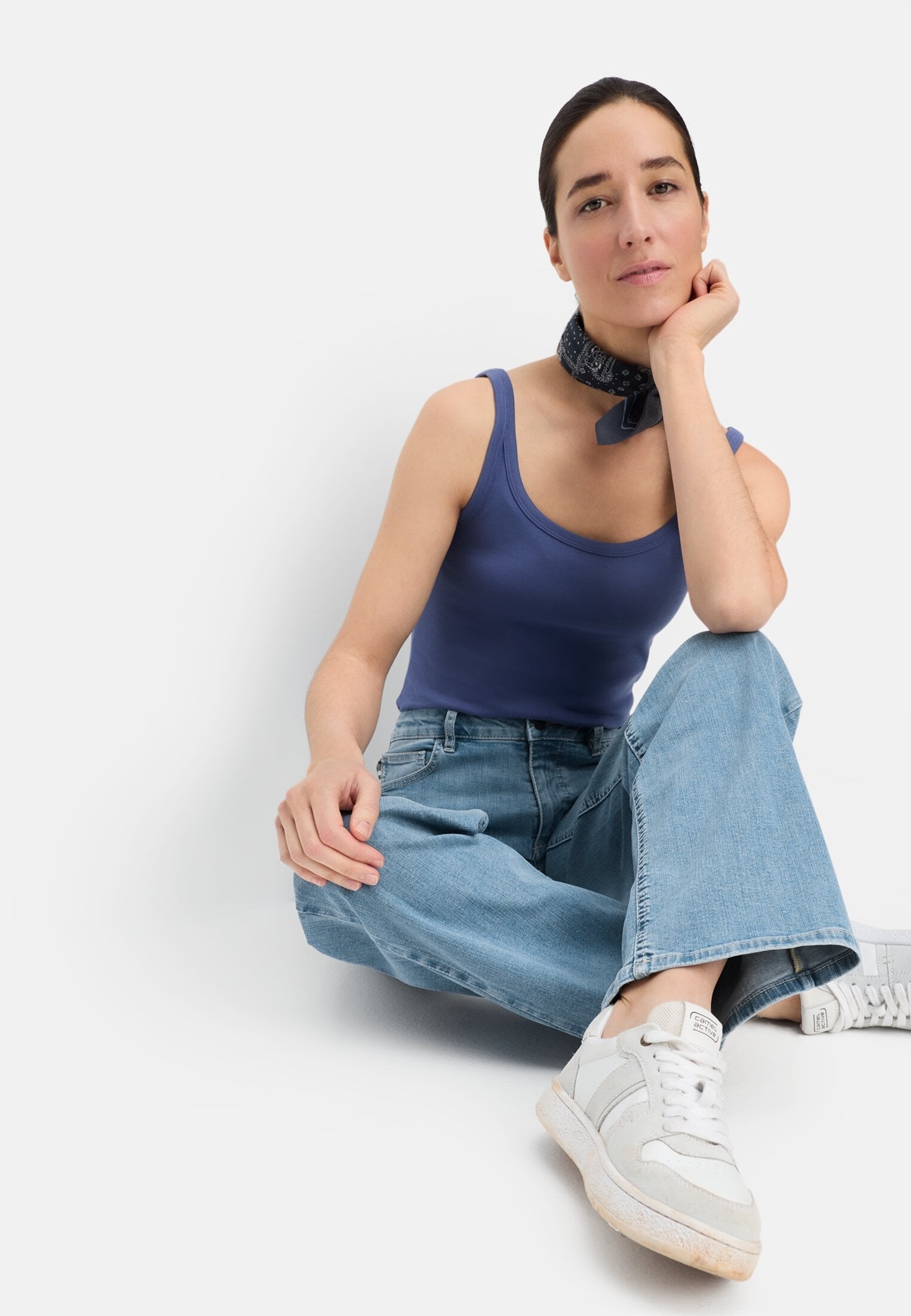 Джинси жіночі Camel Active Denims 388545-9D78-41 29-30 оливковіфото