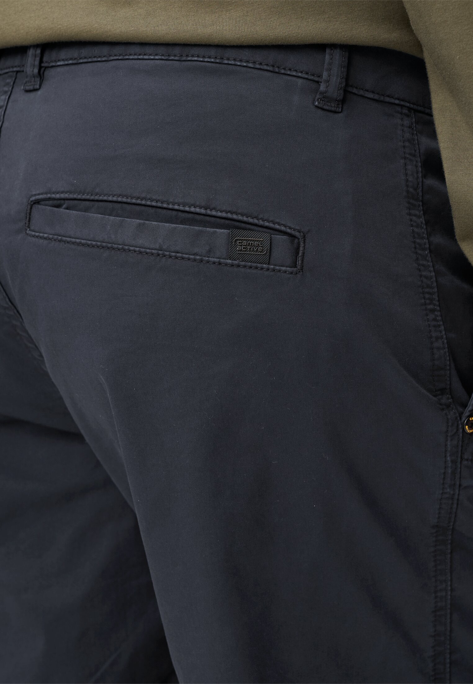 Шорти чоловічі Camel Active Bermudas / Shorts 497R15-7F22-48 38 темно-синіфото