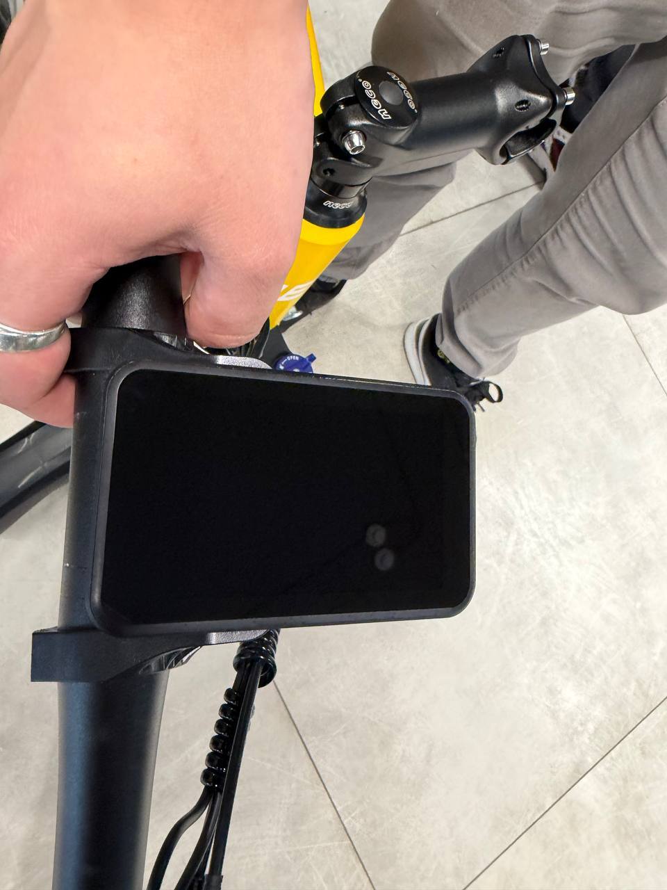 Електровелосипед 2E EB17 26", Жовто-Чорнийфото4