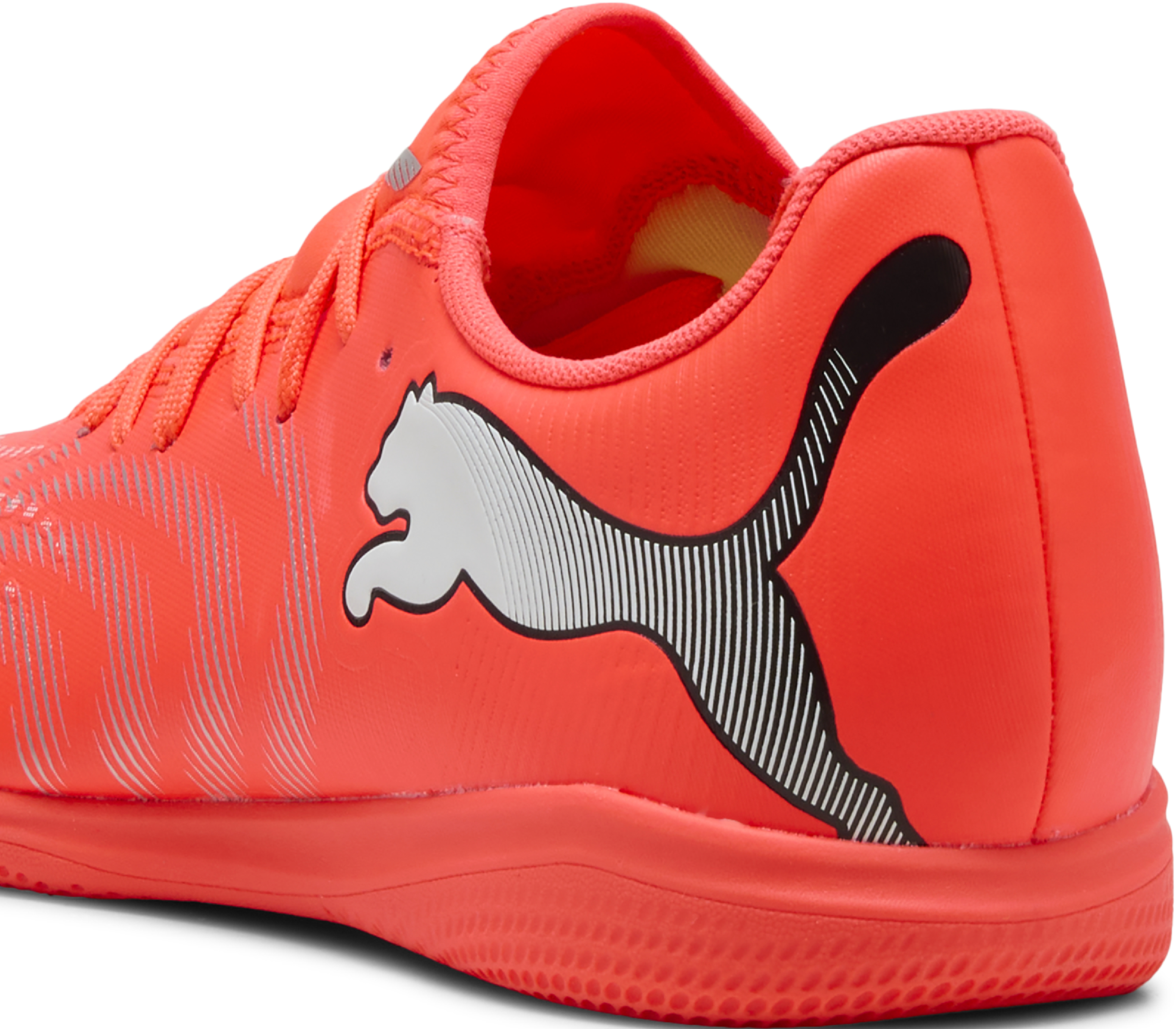 Футзалки PUMA Future 9 Play IT 108921-01 42 (8 UK) помаранчевіфото