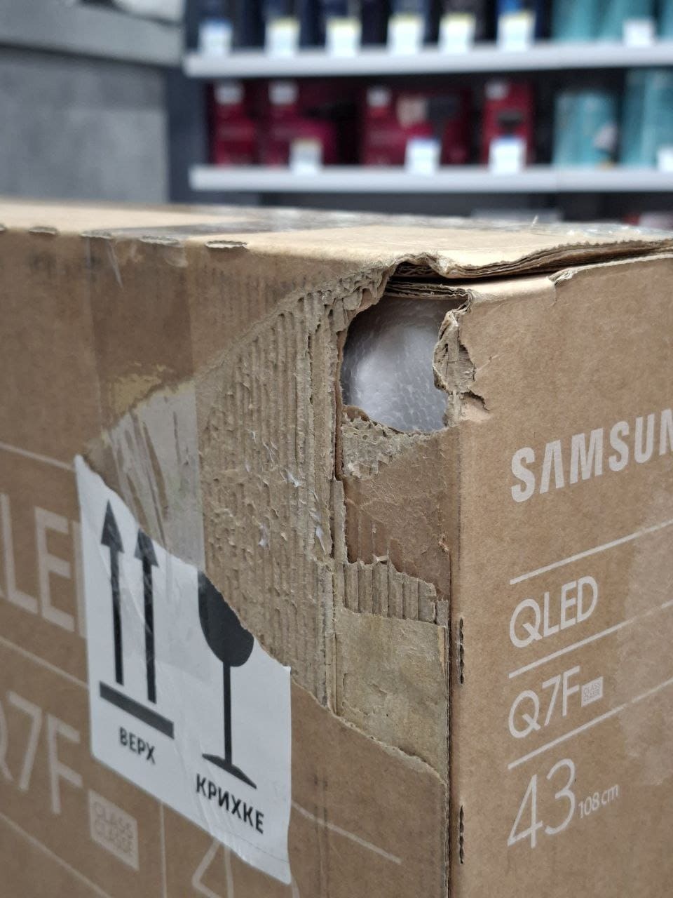 Телевізор Samsung QLED 43Q7F (QE43Q7FAAUXUA)фото