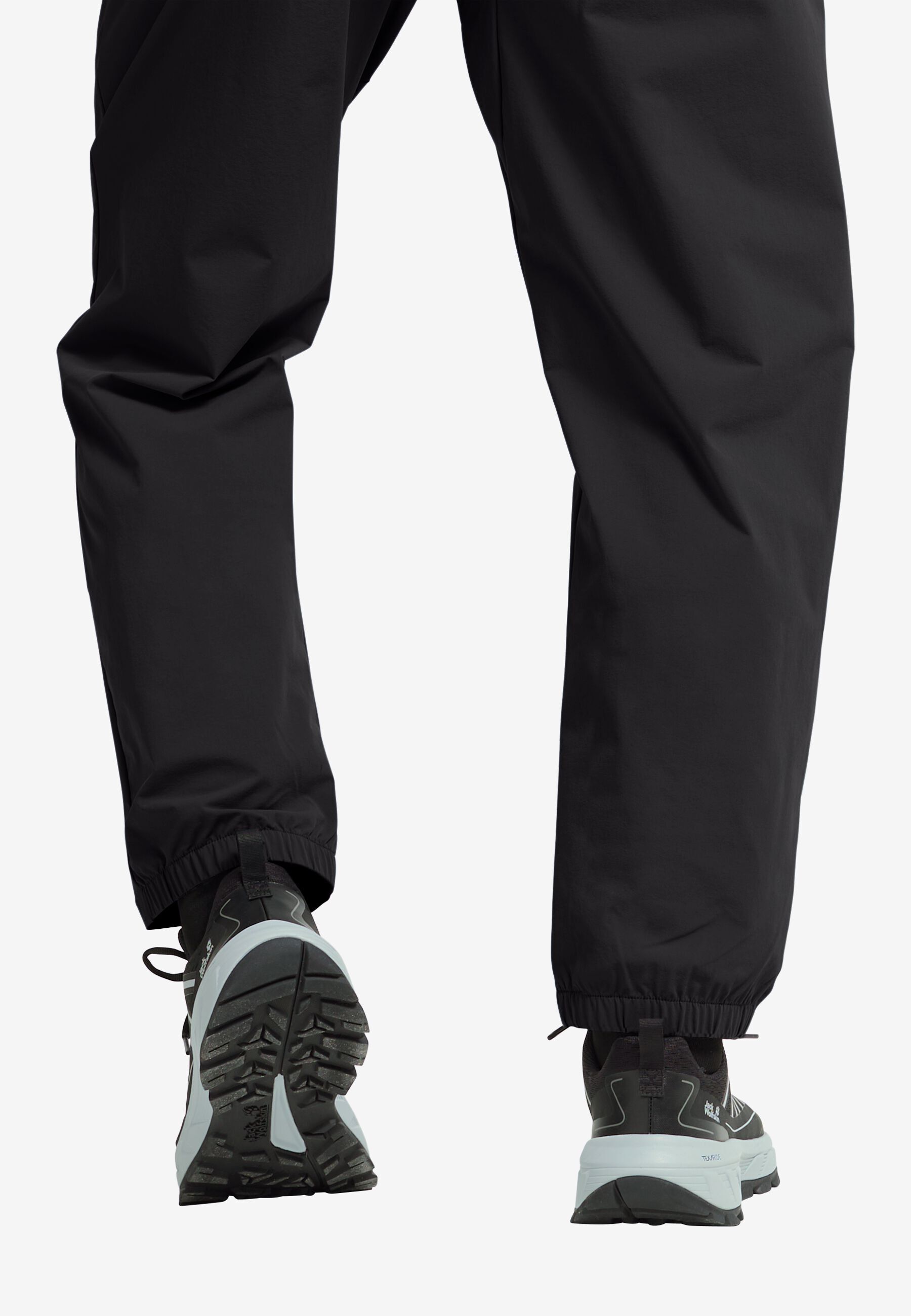 Кросівки чоловічі Jack Wolfskin Wild Hike Low M A65579_6156 40 (6,5 UK) чорні/темно-сіріфото