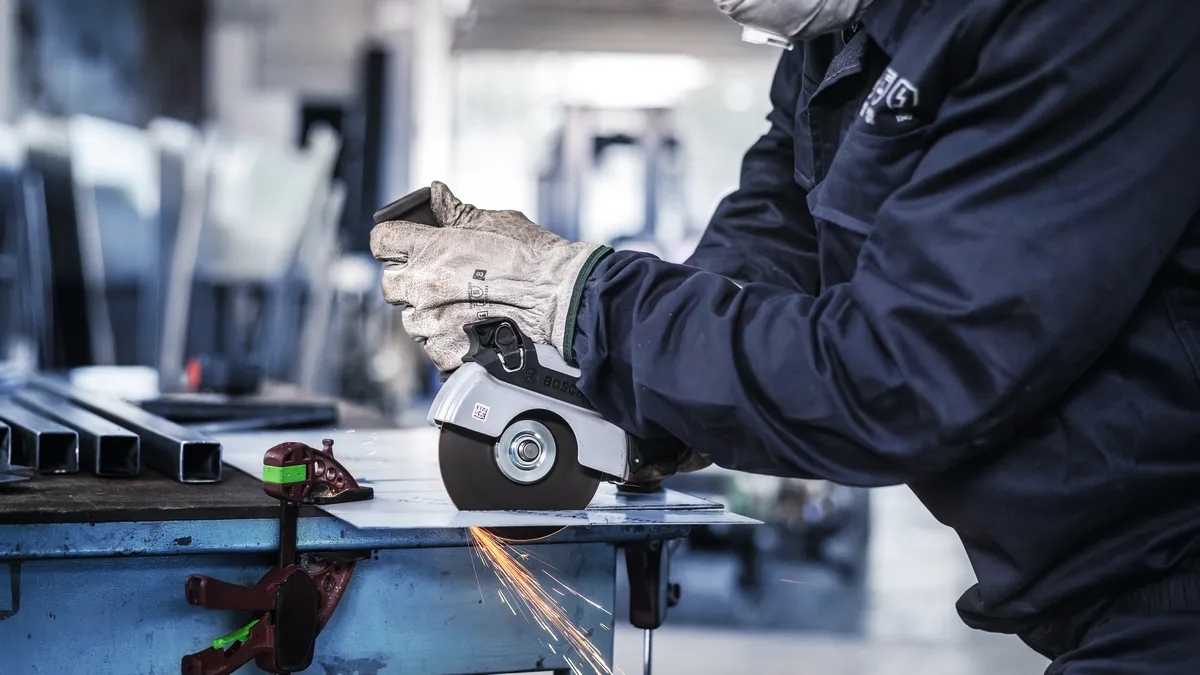 Диск отрезной Bosch Professional для нержавеющей стали и металла 115x1x22.23мм (2.608.603.169) фото 