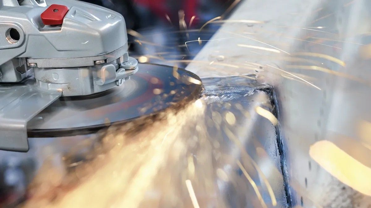 Диск шлифовальный Bosch Professional для металла 180x6x22.23мм (2.608.603.183) фото 