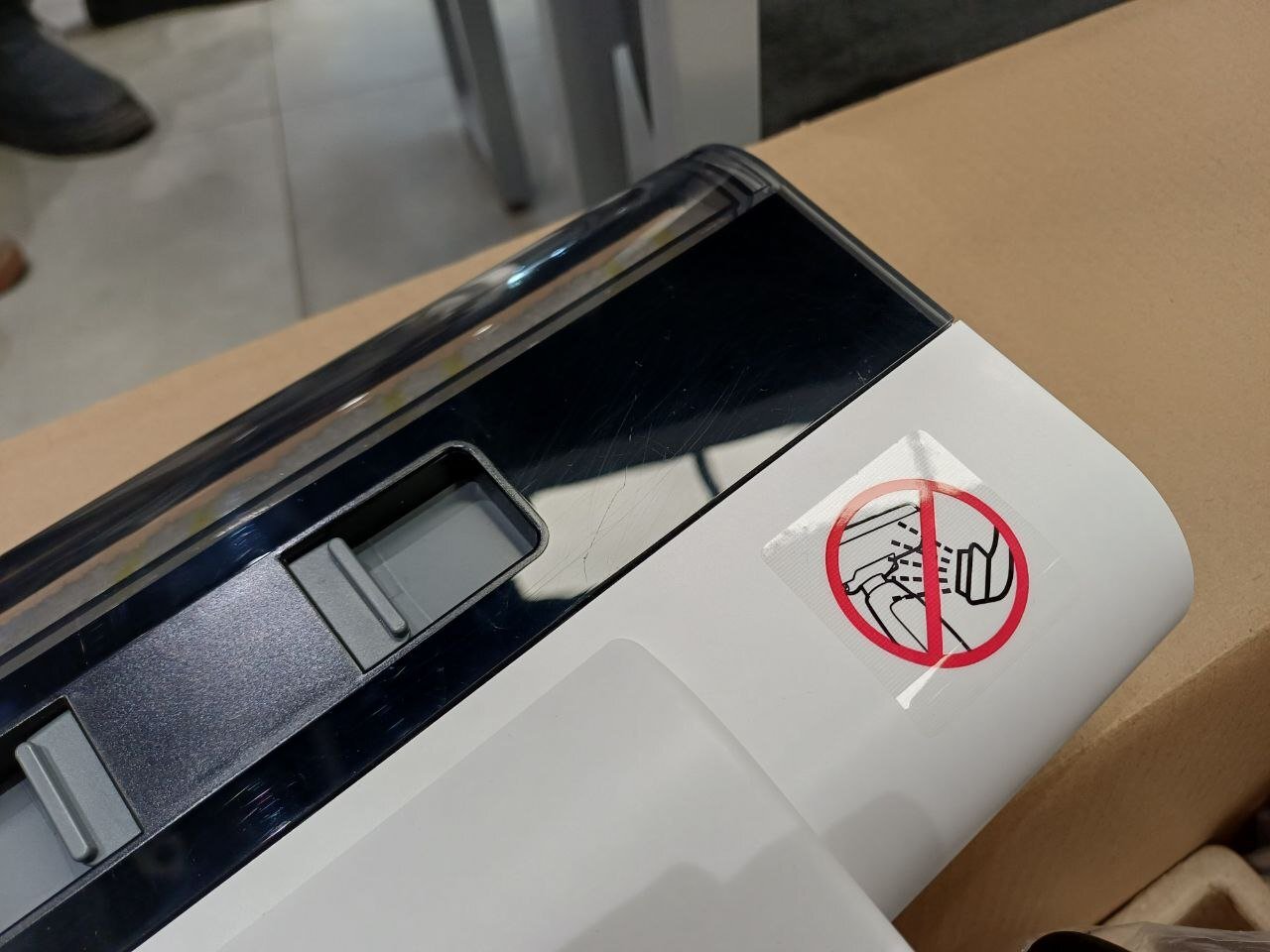 Беспроводной пылесос Karcher FCV 3 1.056-122.0 фото 