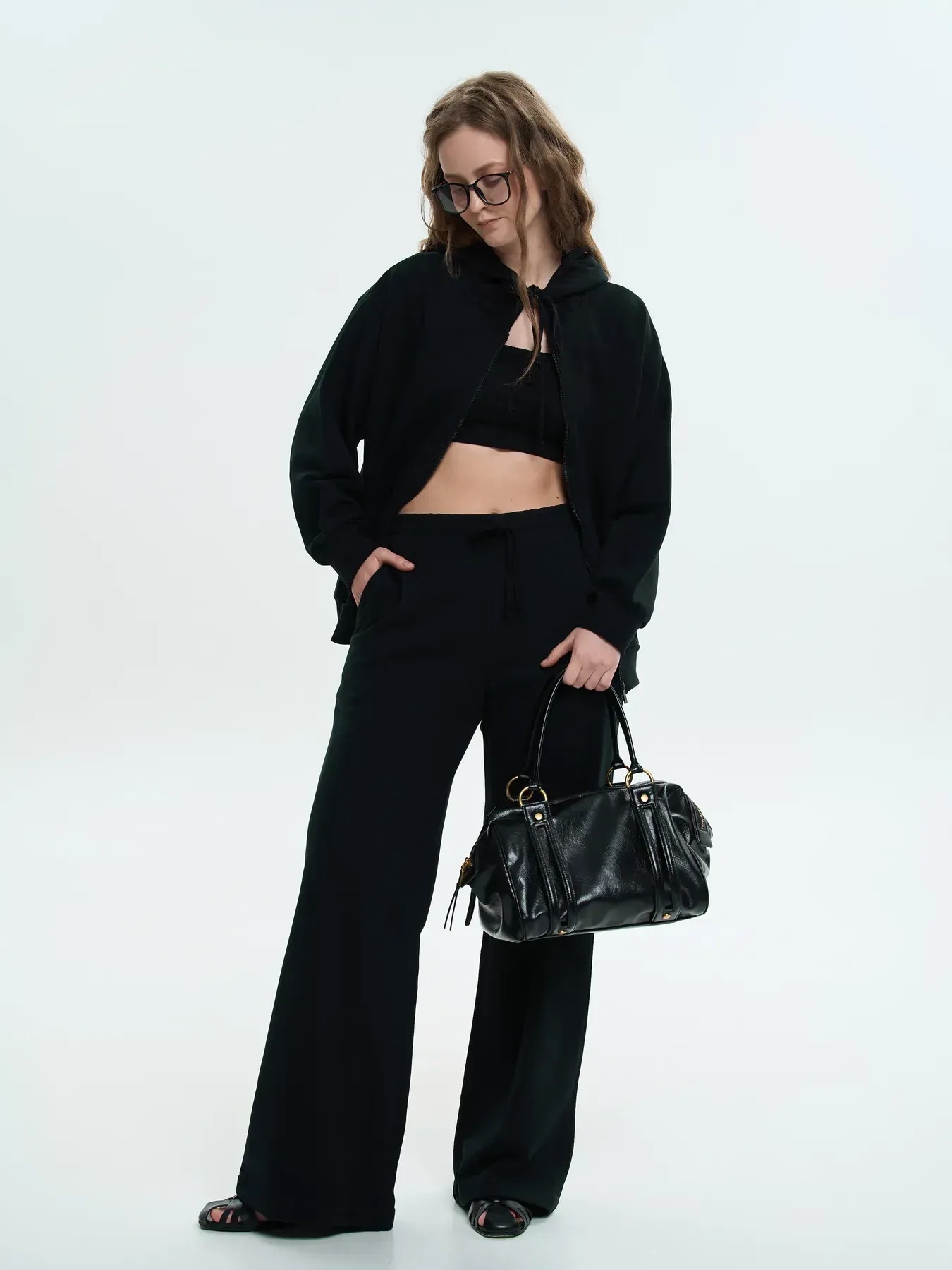 Штани спортивні жіночі Roza 240610 S чорніфото