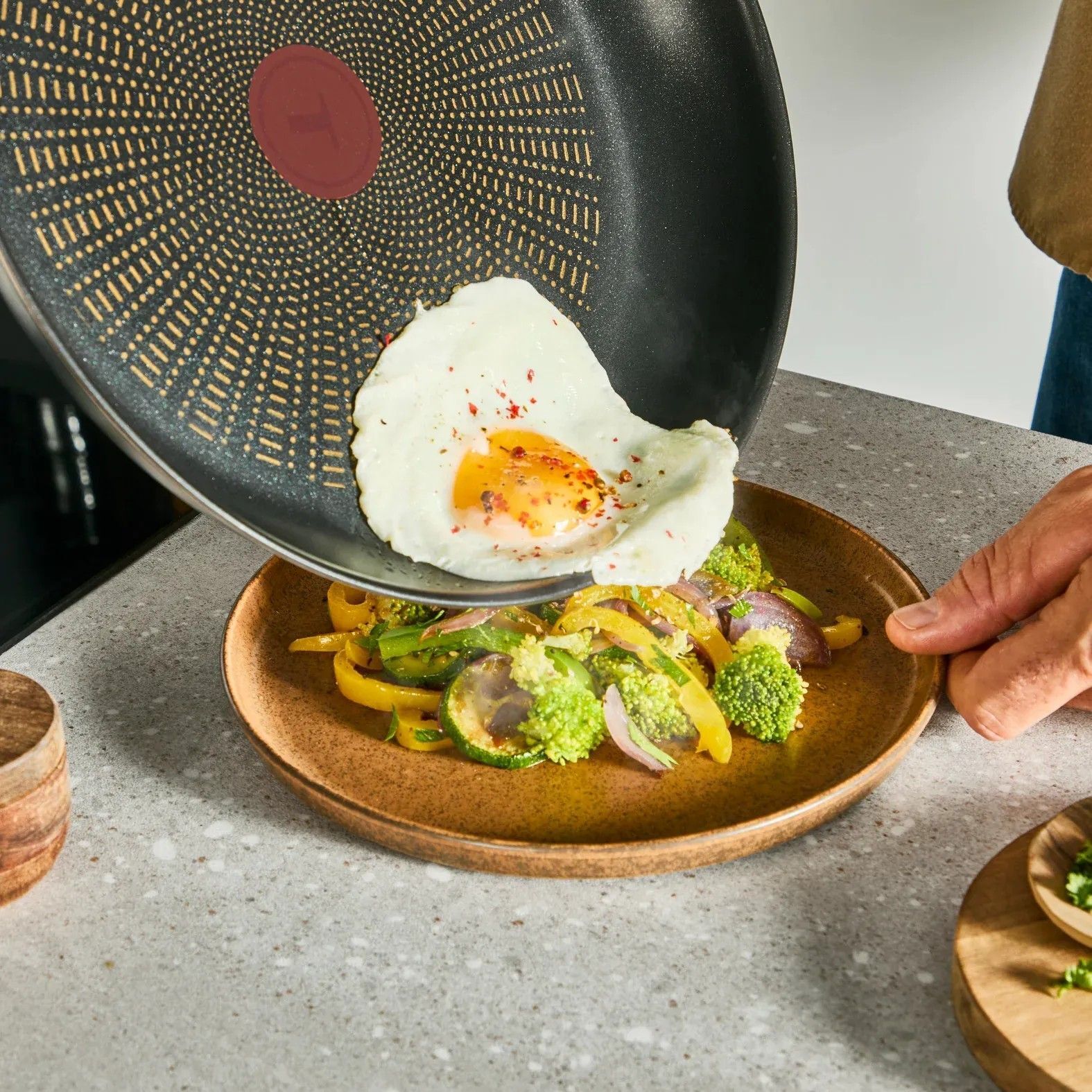 Сковорода Tefal Emotion+, 28 см (E3270644) фото 