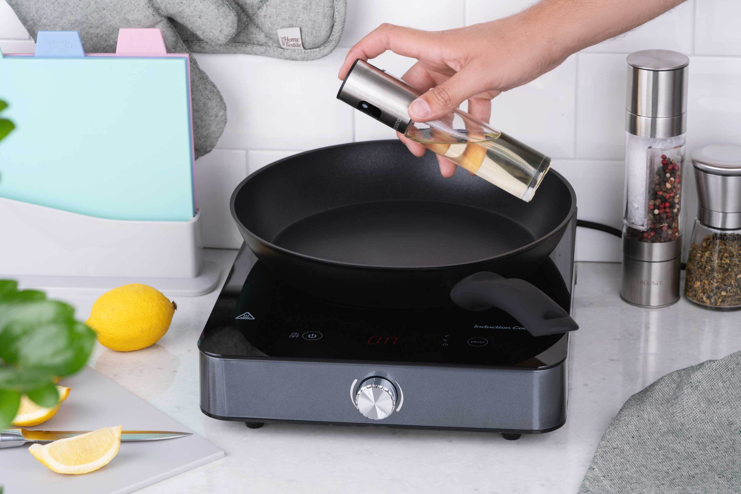 Комплект Электрическая печь ARDESTO MO-T45B + распылитель + форма для выпечки фото 