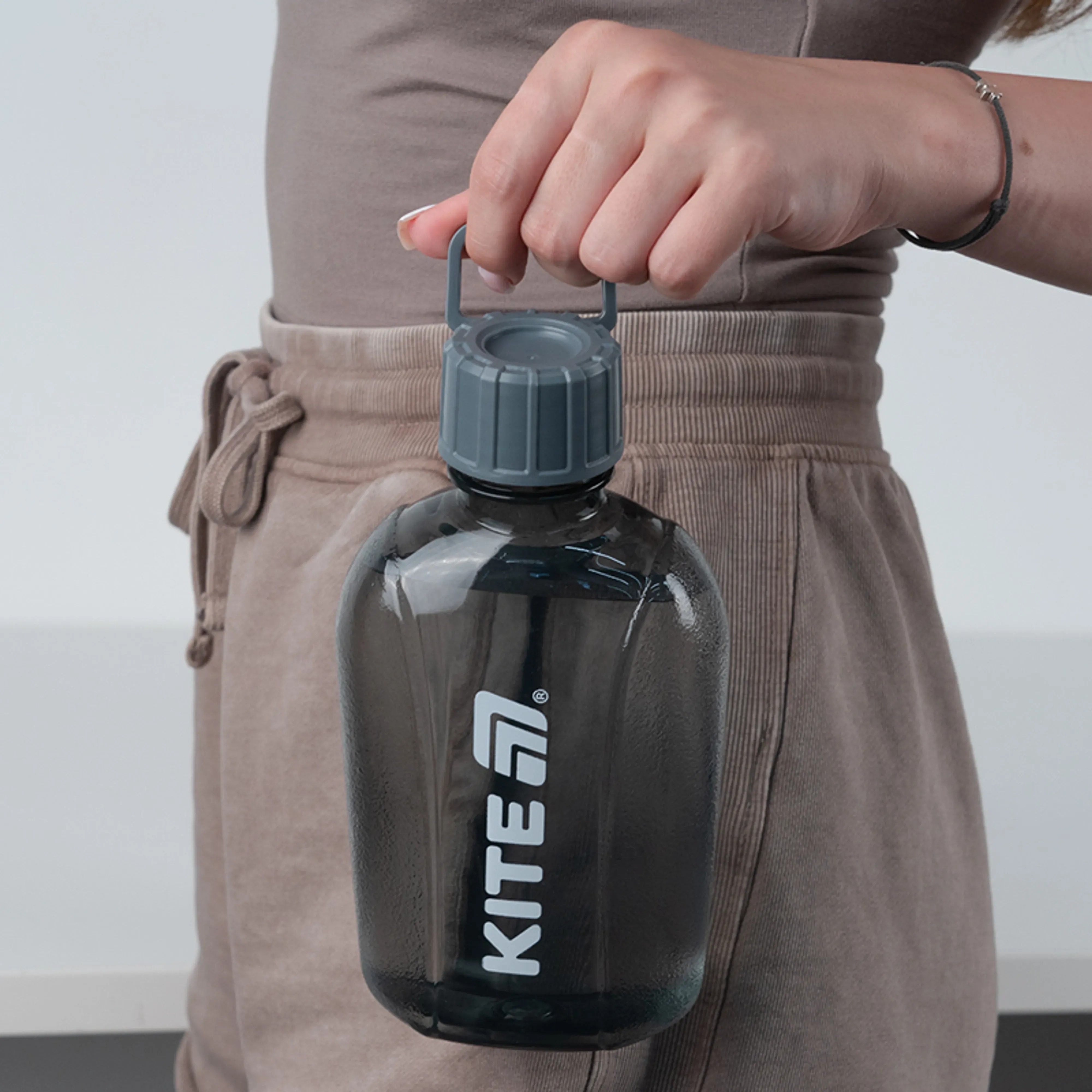Бутылка для воды Kite, 650 мл, серая (K25-1240-1) фото 