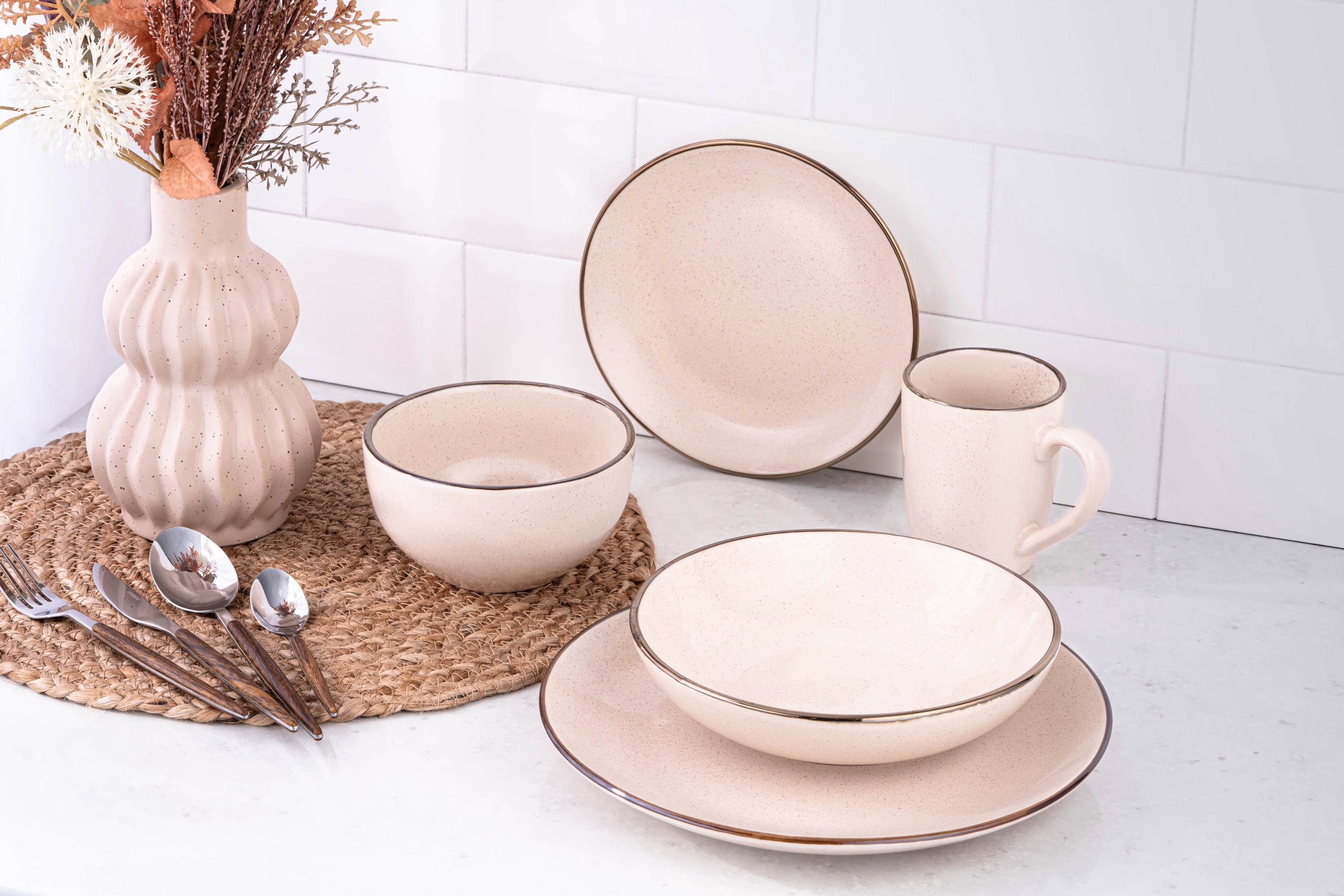 Набір десертних тарілок ARDESTO Emilia, 20см, бежевий, 6шт (AR0719EBG-BOX)фото