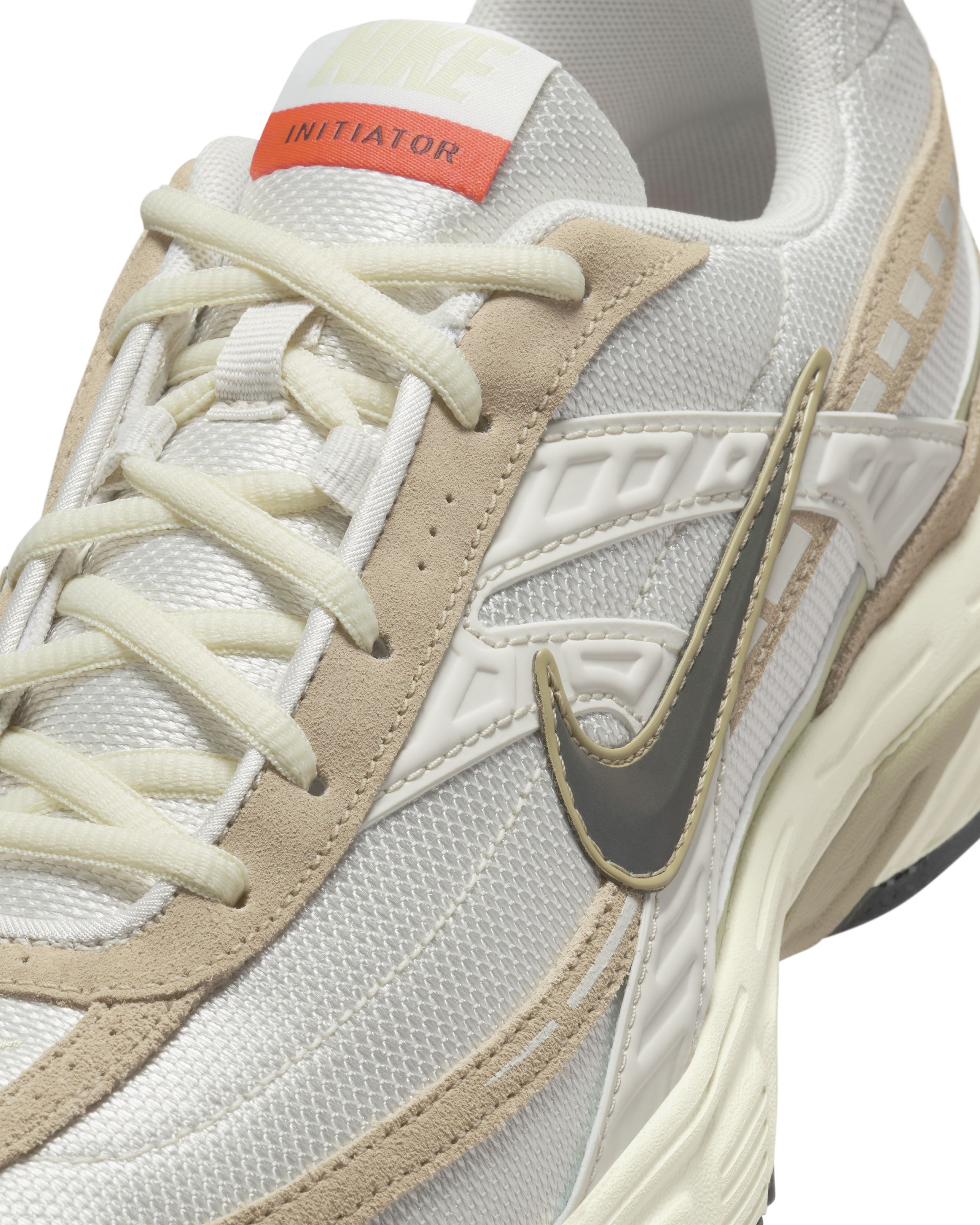 Кроссовки мужские NIKE Initiator HJ7683-072 40 (7 US) бежевые фото 