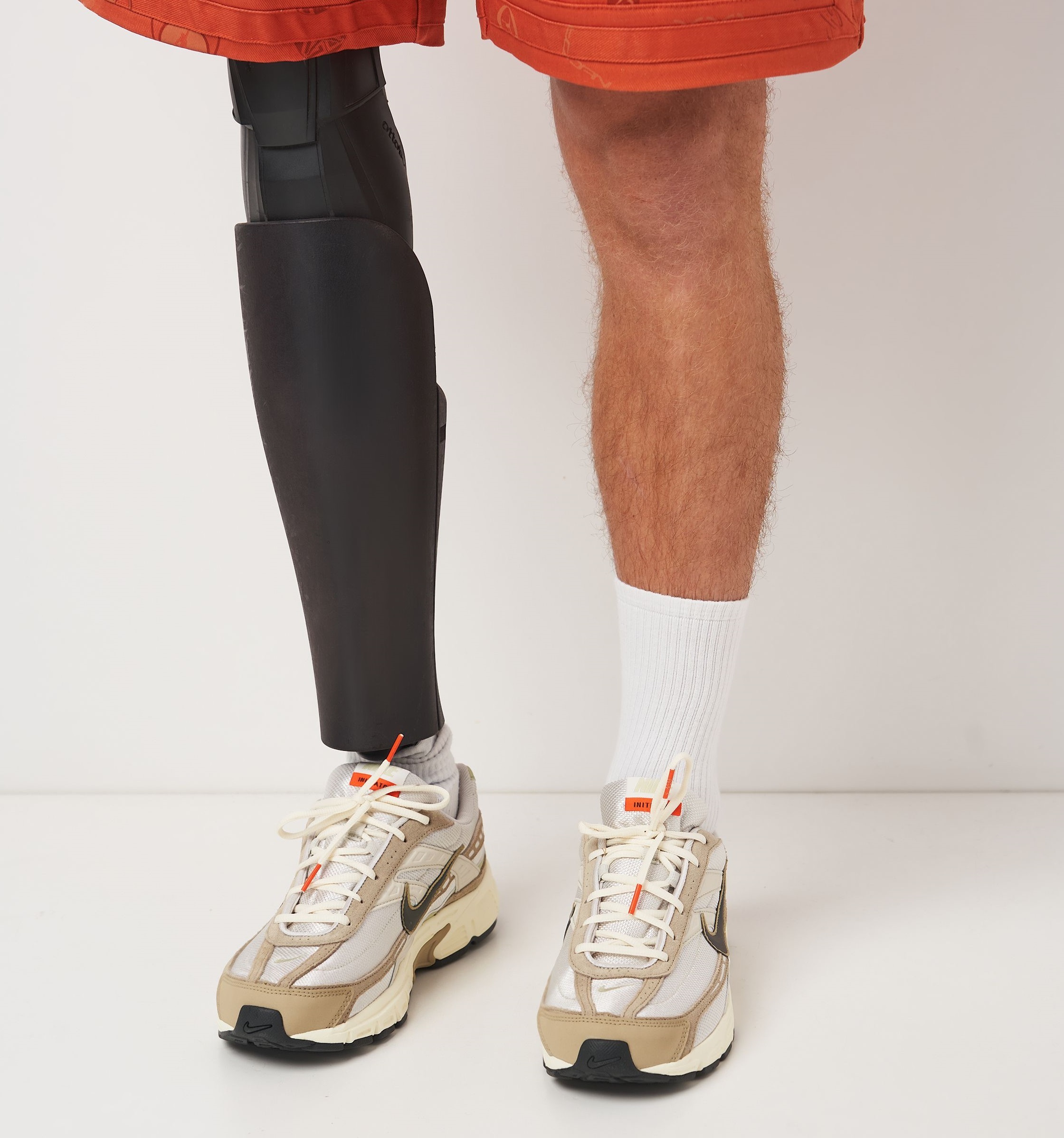 Кроссовки мужские NIKE Initiator HJ7683-072 40 (7 US) бежевые фото 