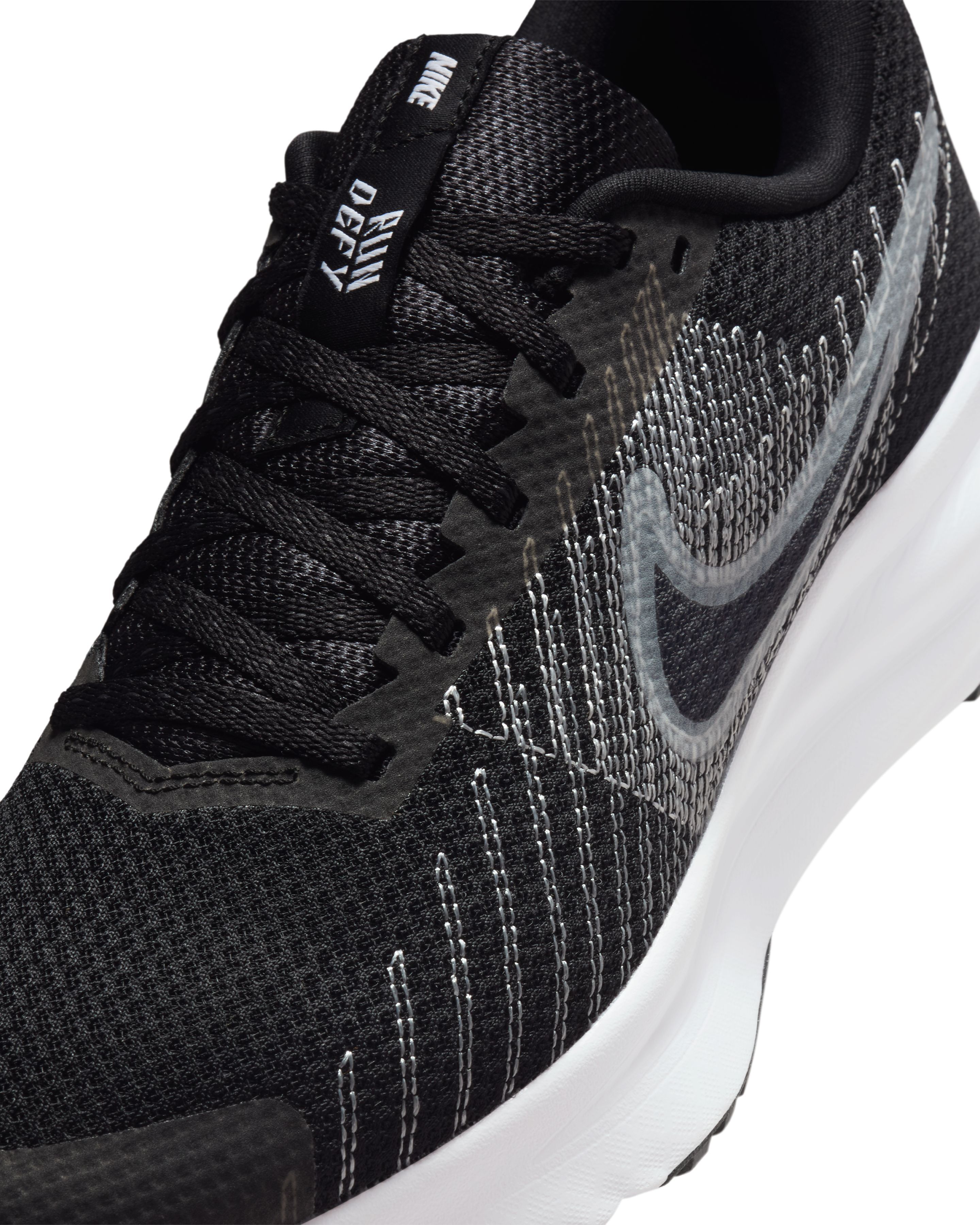 Кроссовки женские NIKE W Run Defy HM9593-002 41 (9,5 US) черные фото 