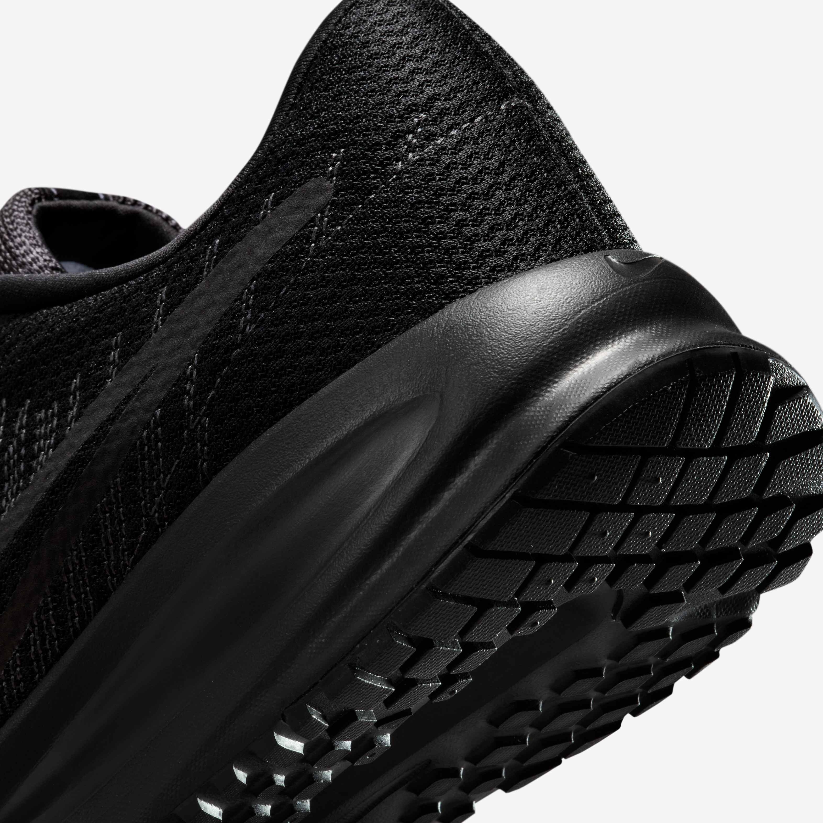 Кроссовки мужские Nike Run Defy HM 9594-002 42 (8,5 US) черные фото 