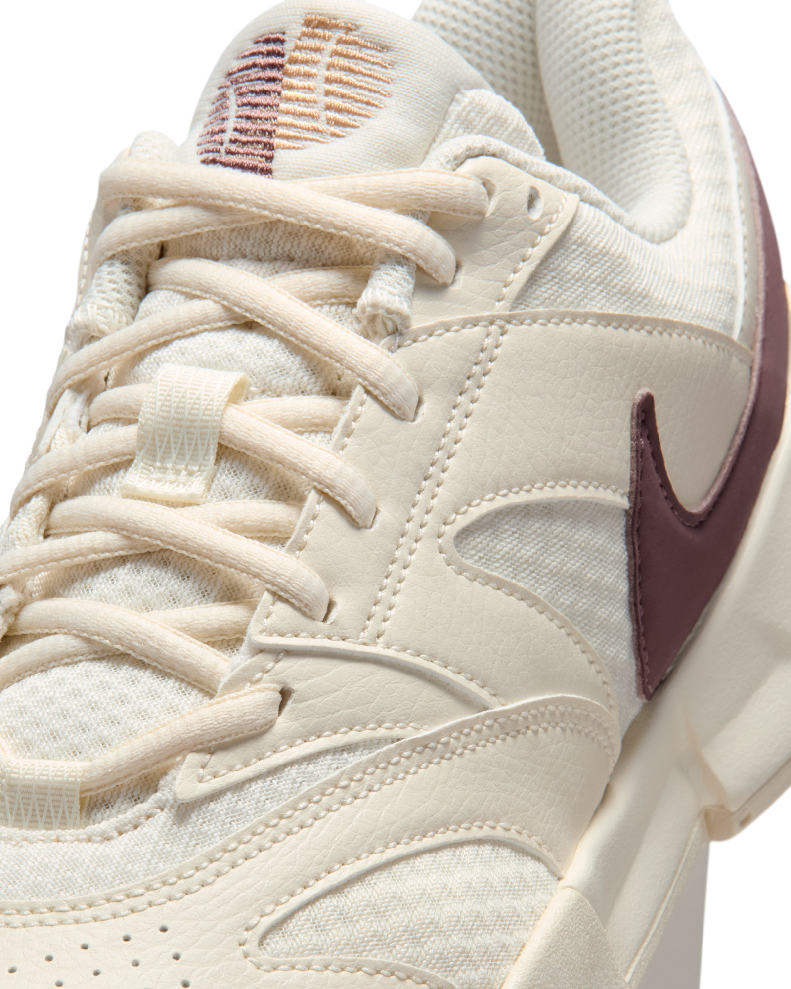 Кроссовки женские NIKE W Court Lite 4 FD6575-109 41 (9,5 US) молочные фото 