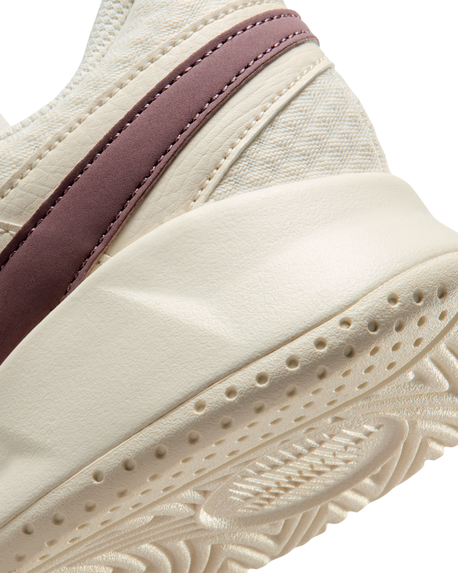 Кросівки жіночі NIKE W Court Lite 4 FD6575-109 39 (8 US) молочніфото