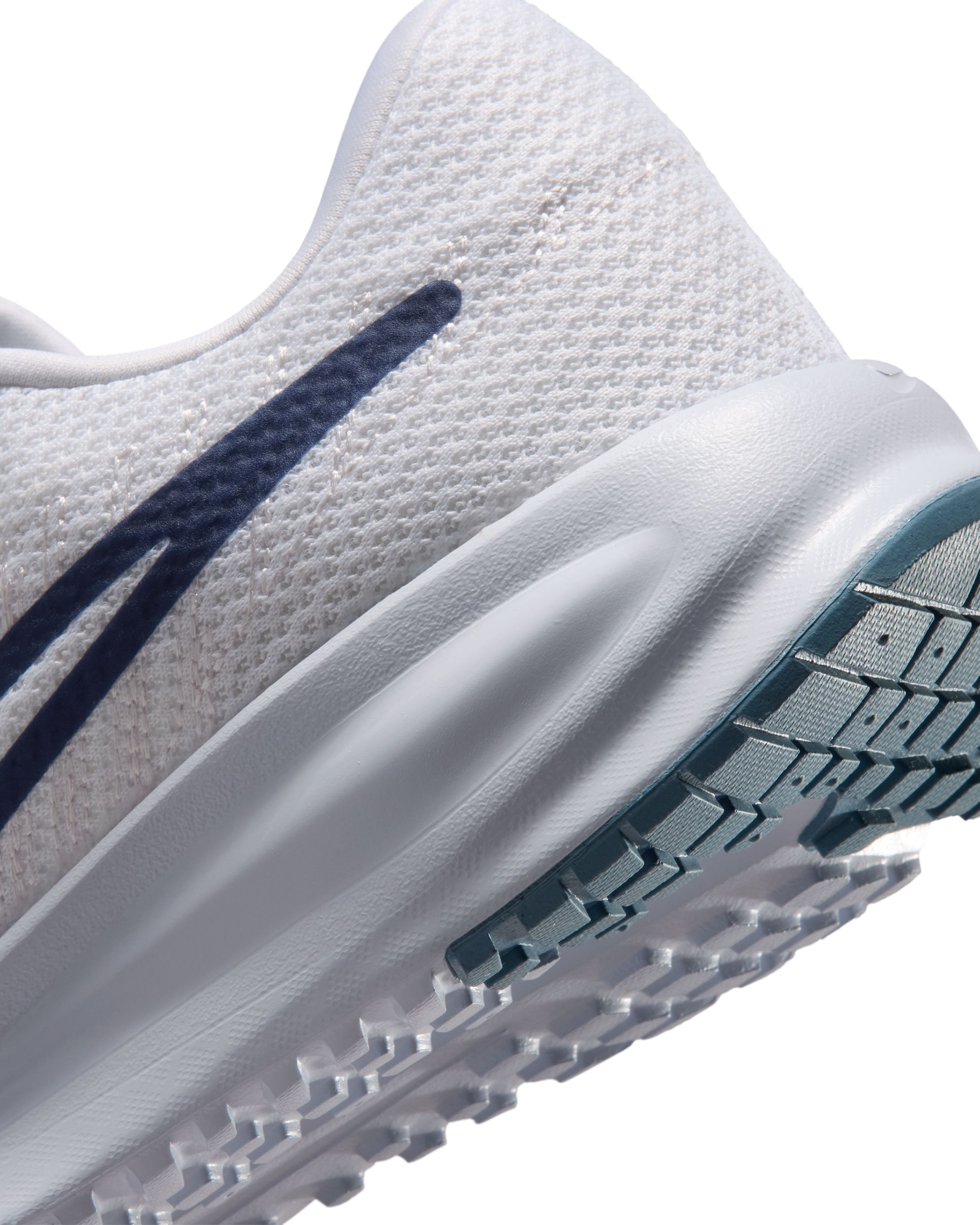 Кросівки жіночі NIKE W Run Defy HM9593-109 40 (8,5 US) біліфото