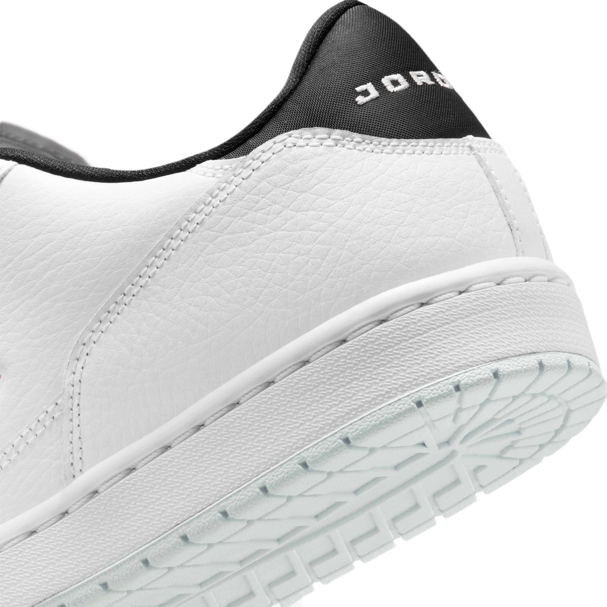 Кроссовки мужские NIKE Jordan Court Connect Low IQ5698-101 43 (9,5 US) белые фото 