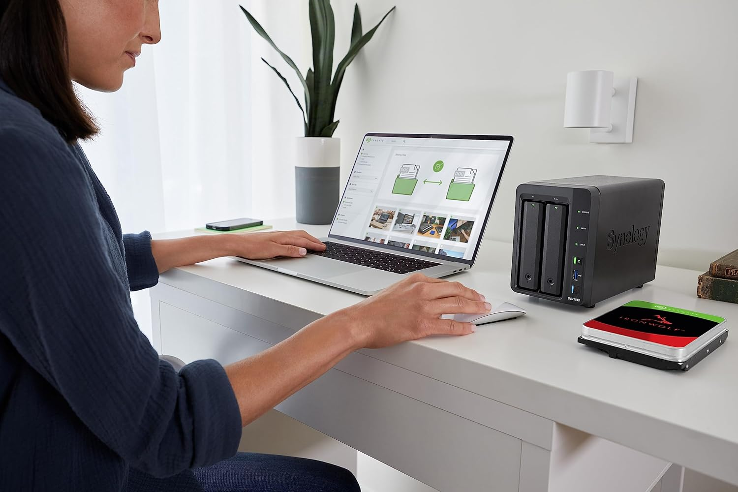 Жесткий диск SEAGATE 3.5" 16TB (ST16000NT001) фото 