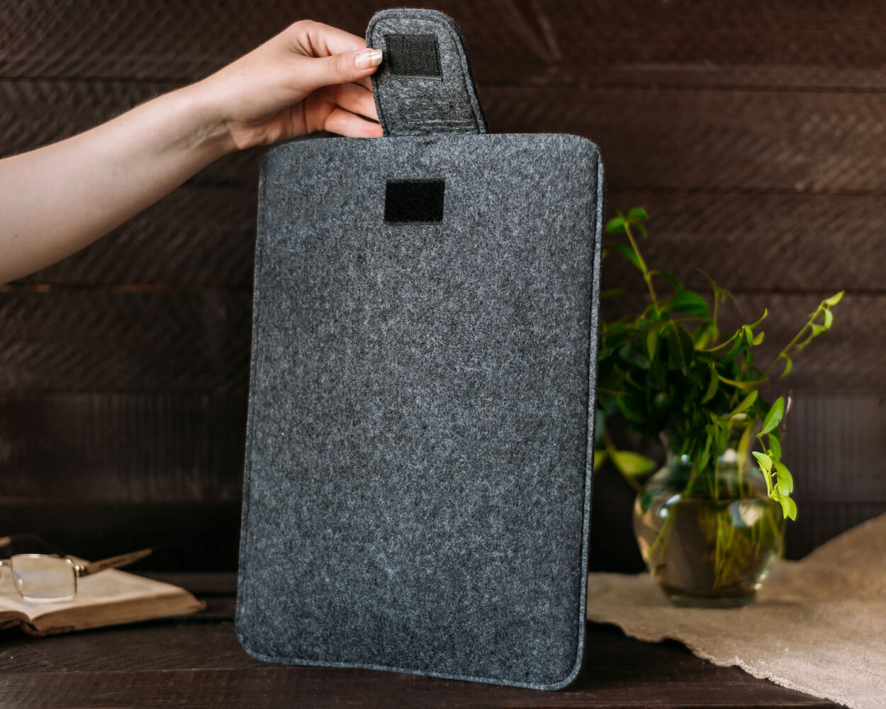 Чохол для ноутбука Gmakin для Macbook Pro 14 темно-сірий, на застібці (GM56-14)фото