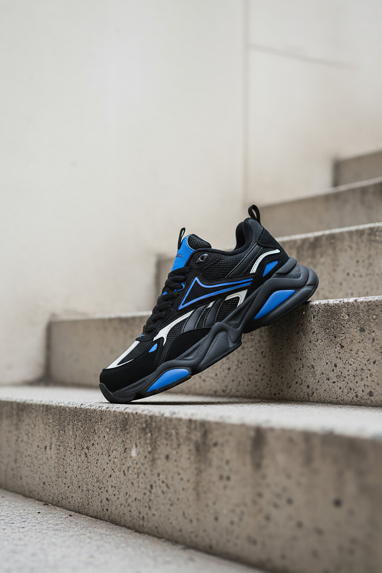 Кросівки чоловічі Reebok AR30246M-BMS 45,5 чорні фото8