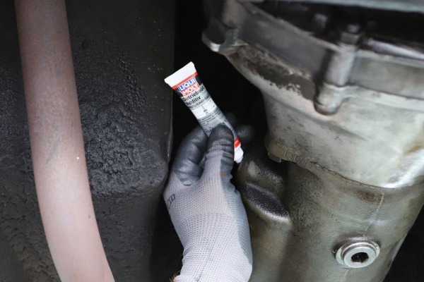 Присадка антифрикційна в трансмісійне масло Liqui Moly Gear-Oil Additive (1040/1988) 20мл фото 2