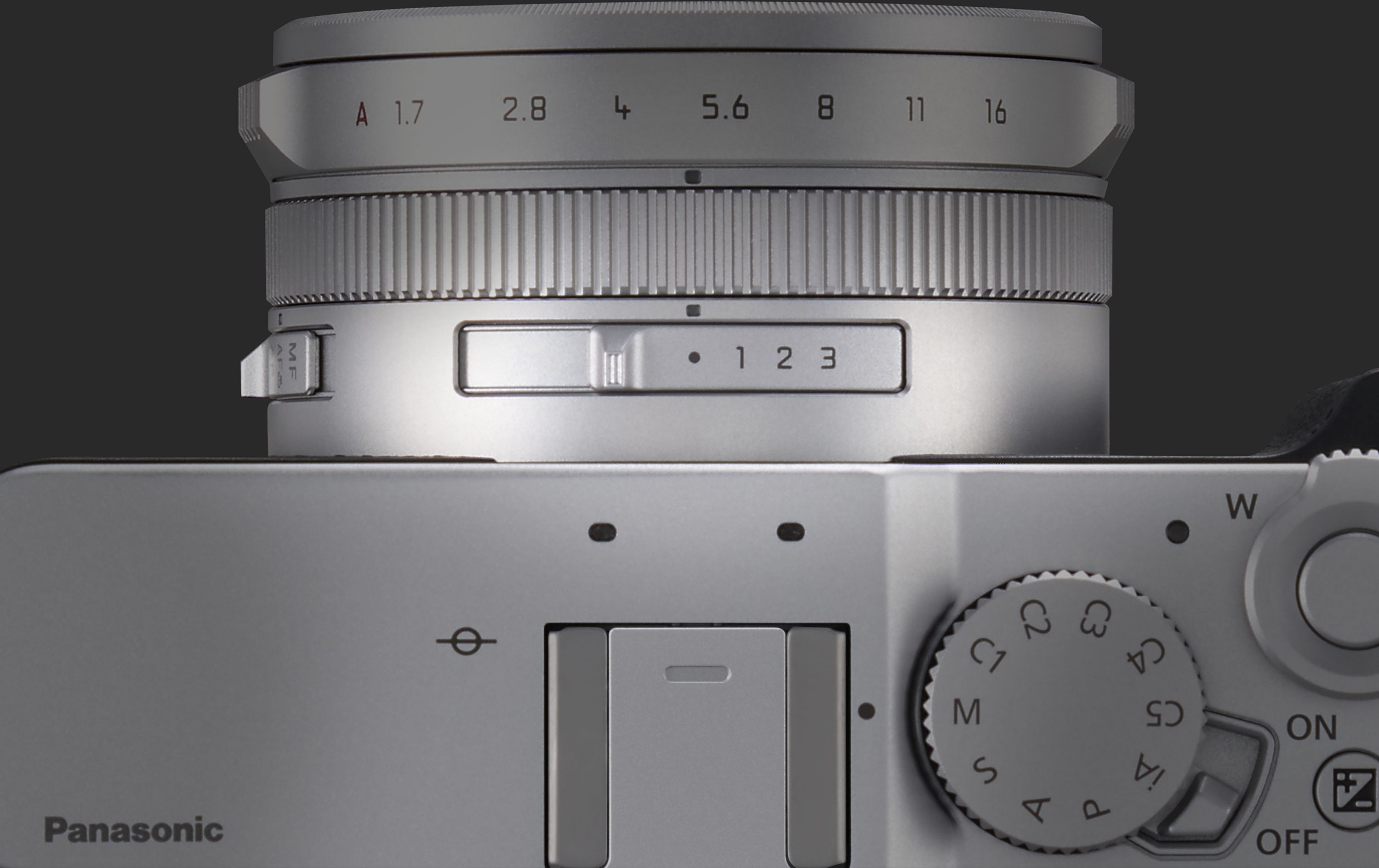 Фотоаппарат Panasonic Lumix L10 Silver (DC-L10E-S) фото 20