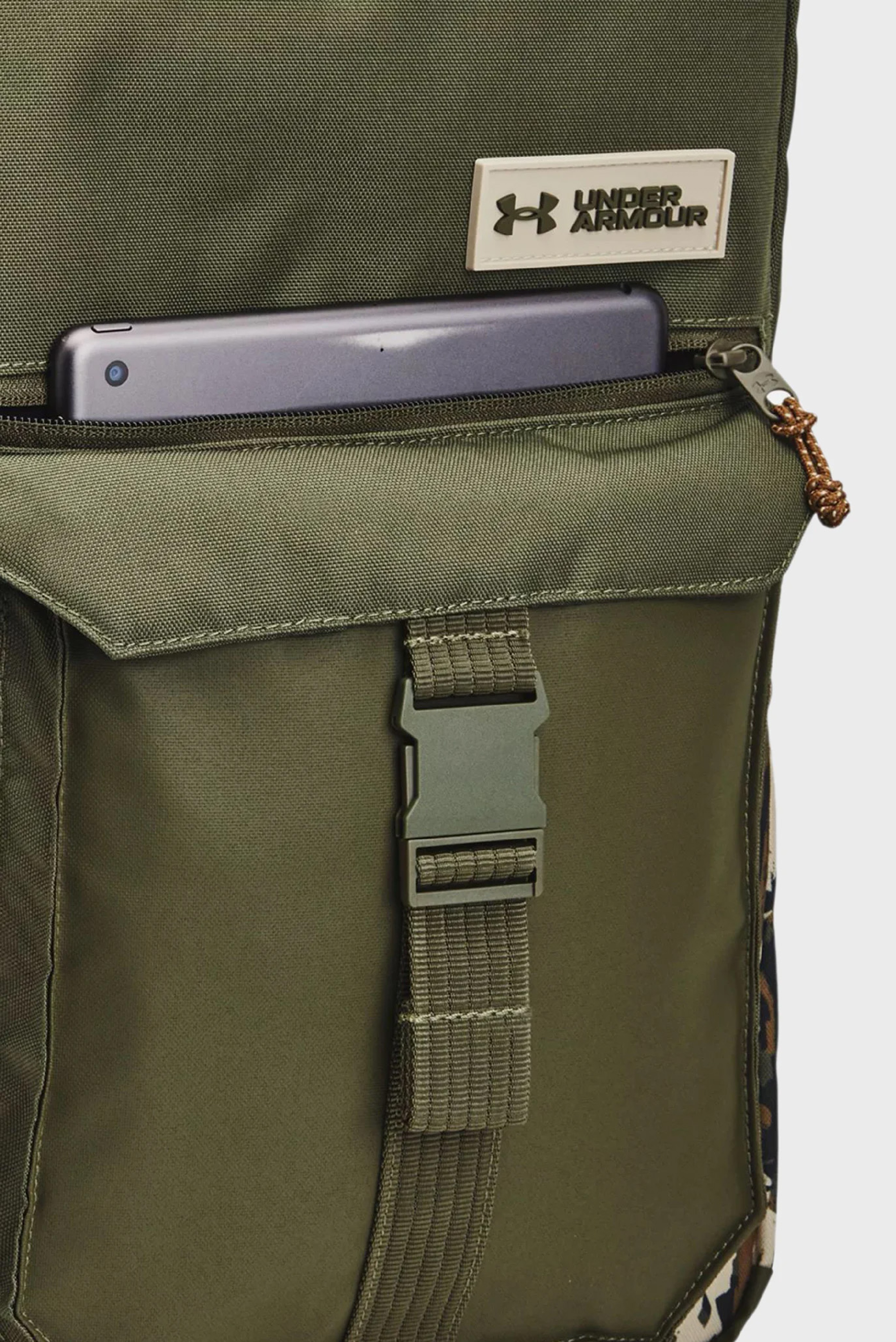 Рюкзак Under Armour Triumph Campus BP 23L 1384462-390 оливковийфото
