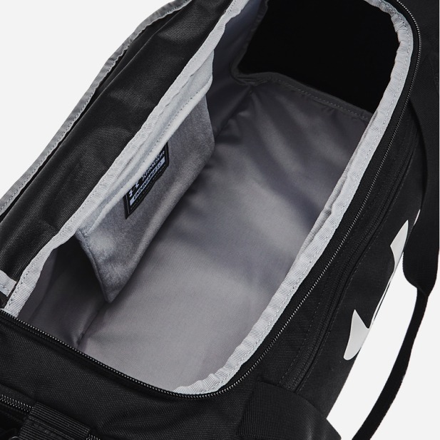 Сумка Under Armour Undeniable 5.0 Duffle XS 23L 1369221-001 черная фото 