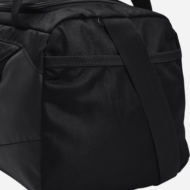 Сумка Under Armour Undeniable 5.0 Duffle XS 23L 1369221-001 черная фото 