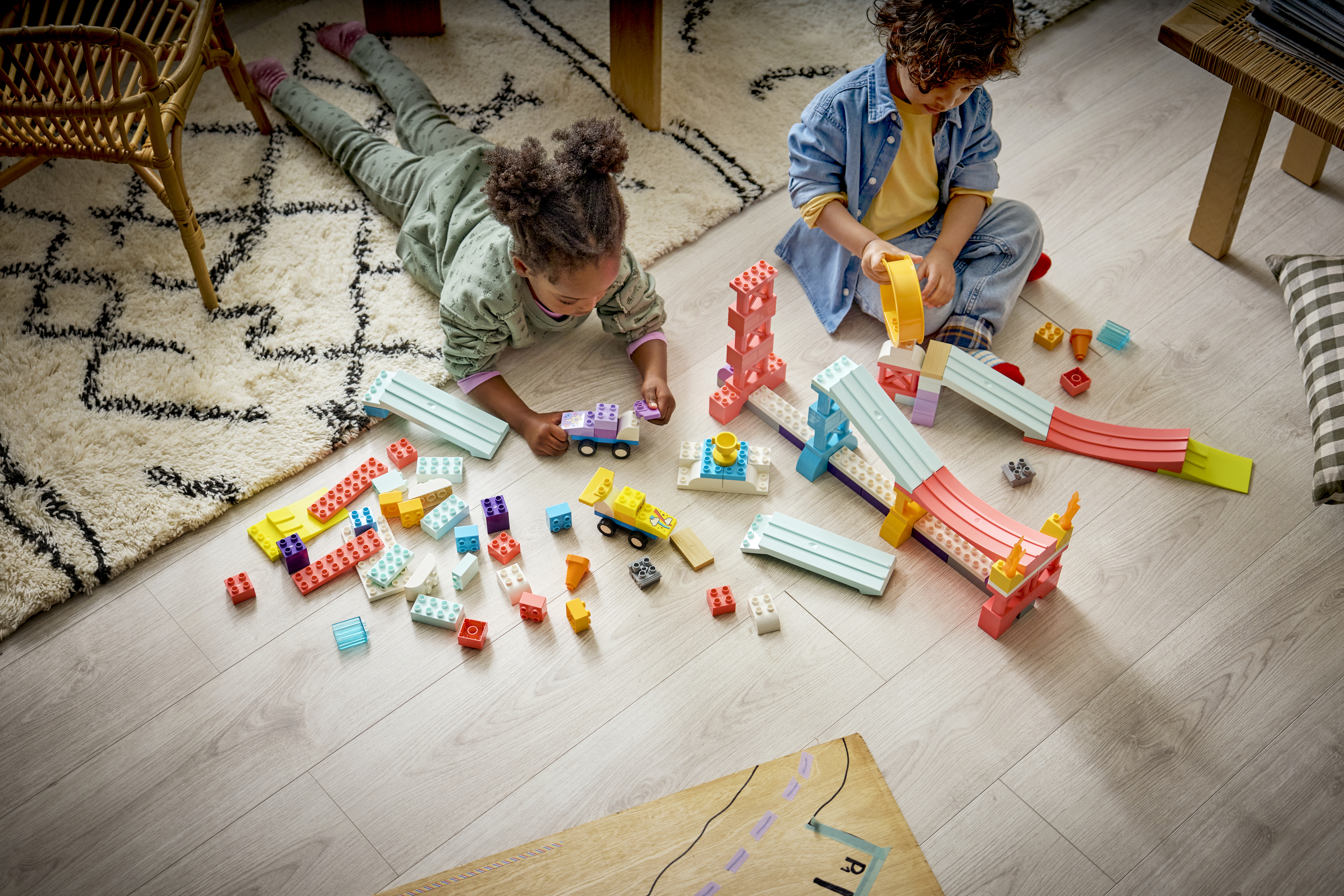 LEGO 10478 DUPLO 3 в 1 Интересные горки и трамплины с автомобилями фото 11