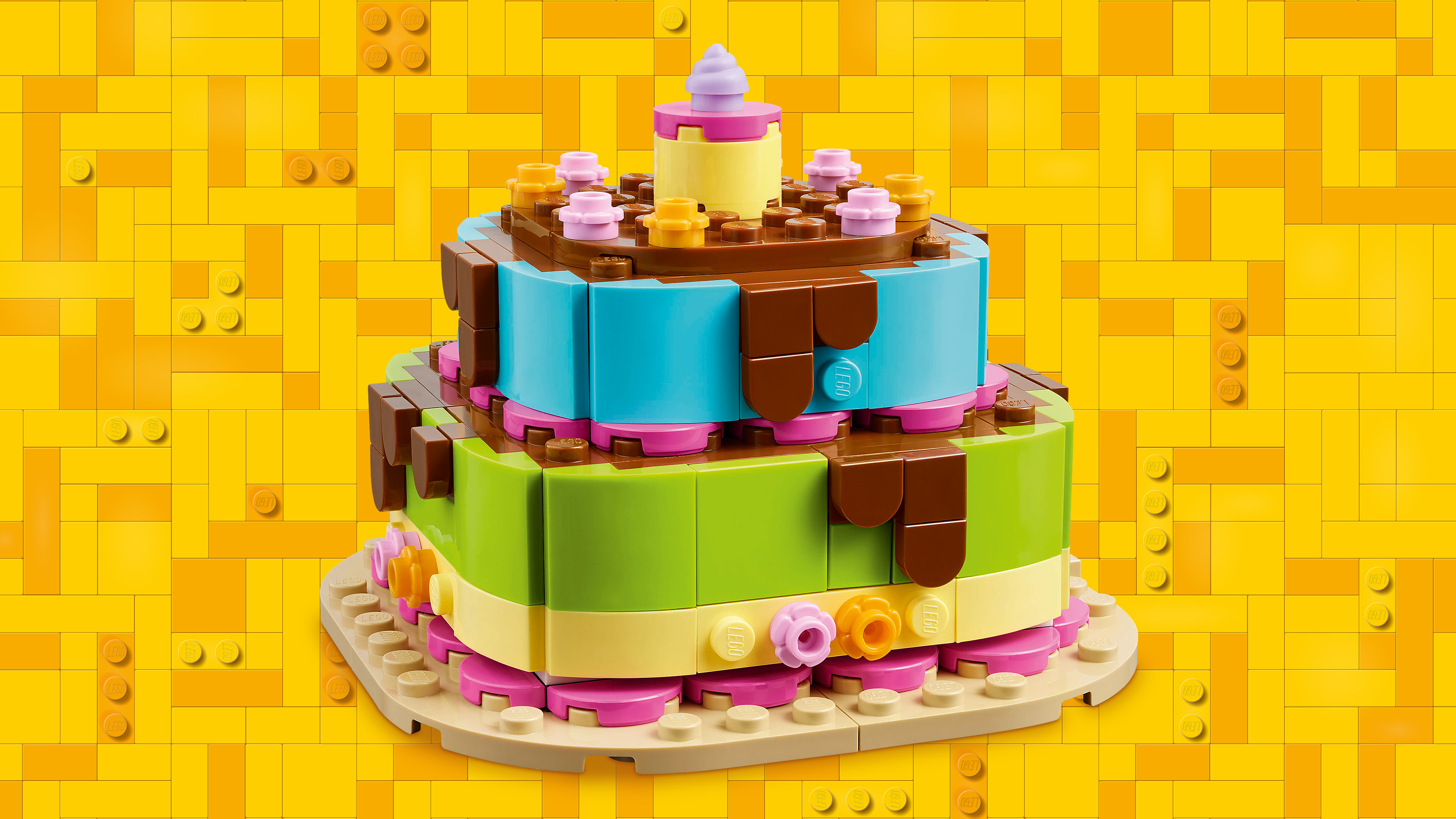 LEGO 40815 Iconic Торт на день рождения фото 