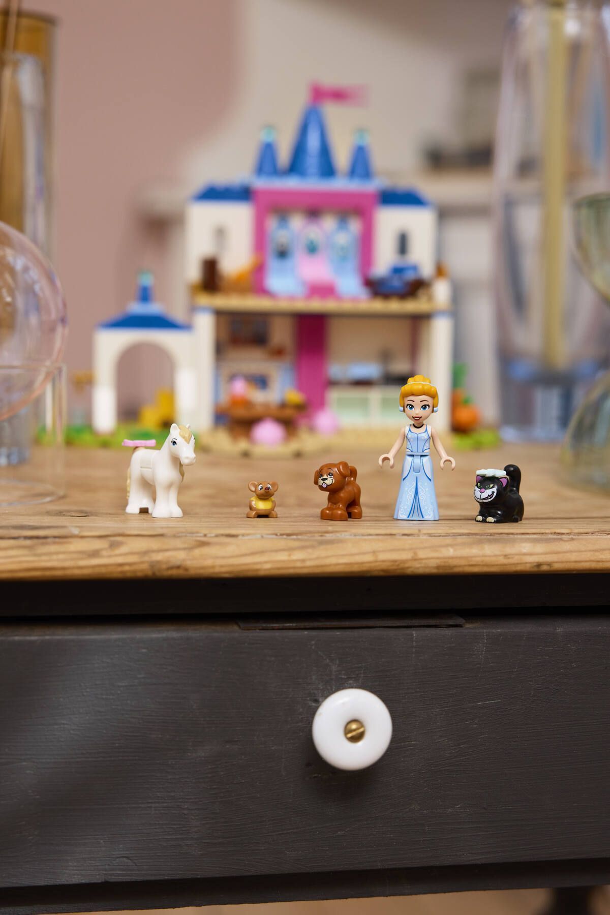 LEGO 43283 Disney Замок Золушки и ее друзей-животных фото 
