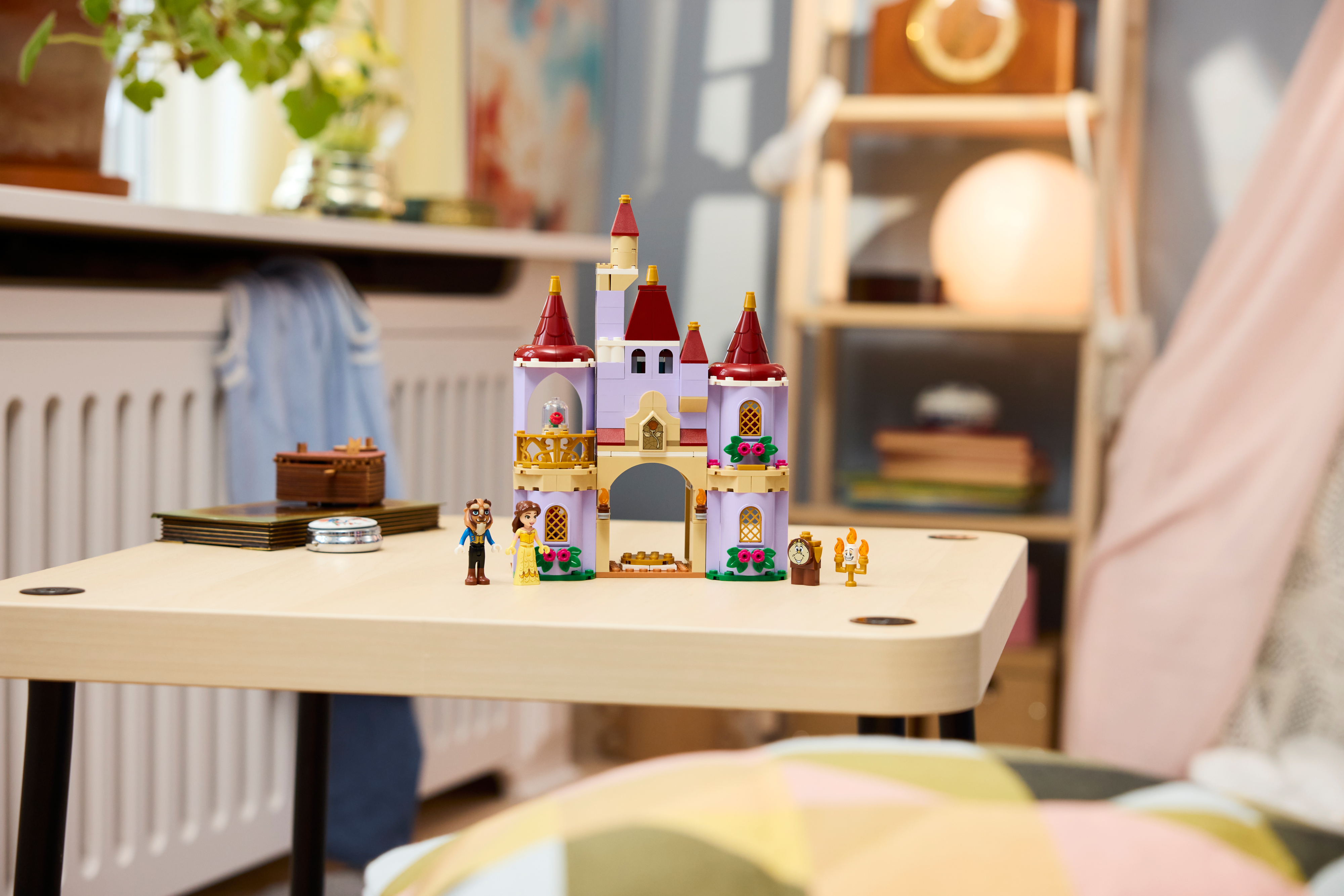 LEGO 43289 Disney Очарованный замок Красавицы и Чудовища фото 