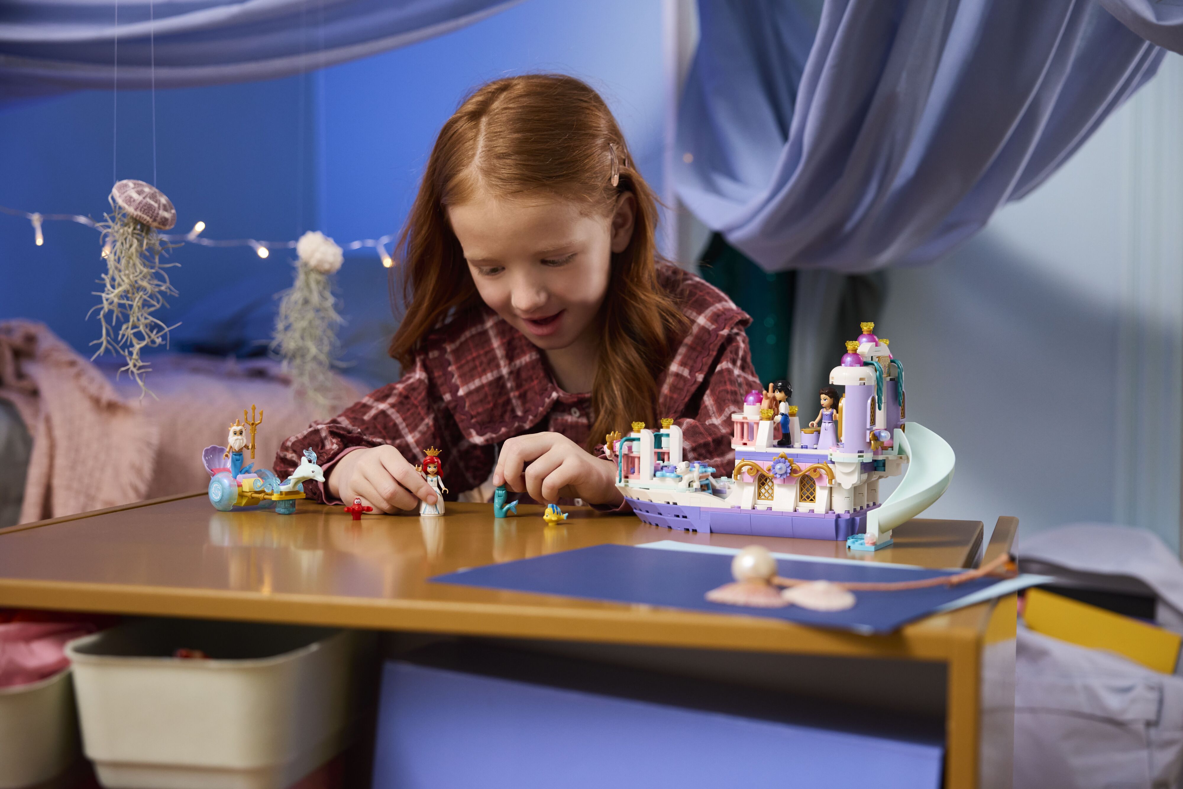 LEGO 43299 Disney Princess Королевская свадебная лодка Ариэль фото 9