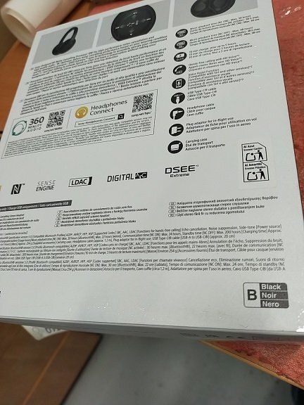 Навушники Bluetooth Sony WH-1000XM4 Black (WH1000XM4B.CE7)фото4