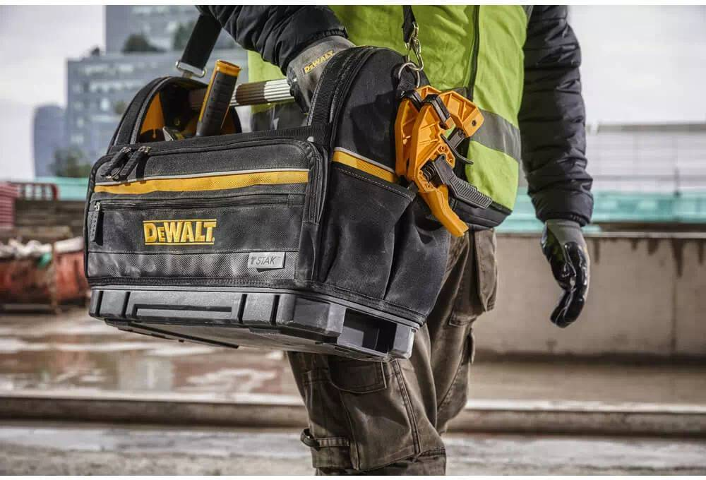 Сумка для інструменту DeWalt відкрита, жорстка конструкція, поліестер 1200D, 450x350x250мм (DWST82990-1)фото