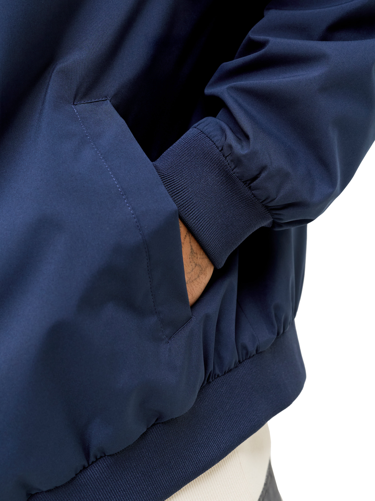 Ветровка мужская Jack &amp; Jones Jjecharge Stand Collar Bomber Noos 12288895 L темно-синяя фото 